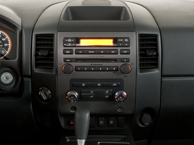 2010 Nissan Titan SE