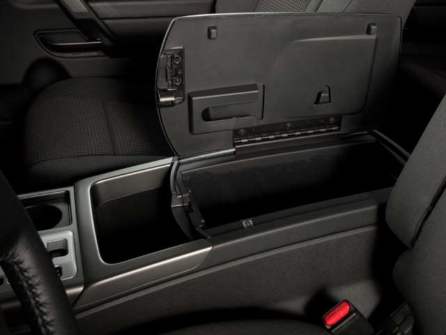 2010 Nissan Titan SE