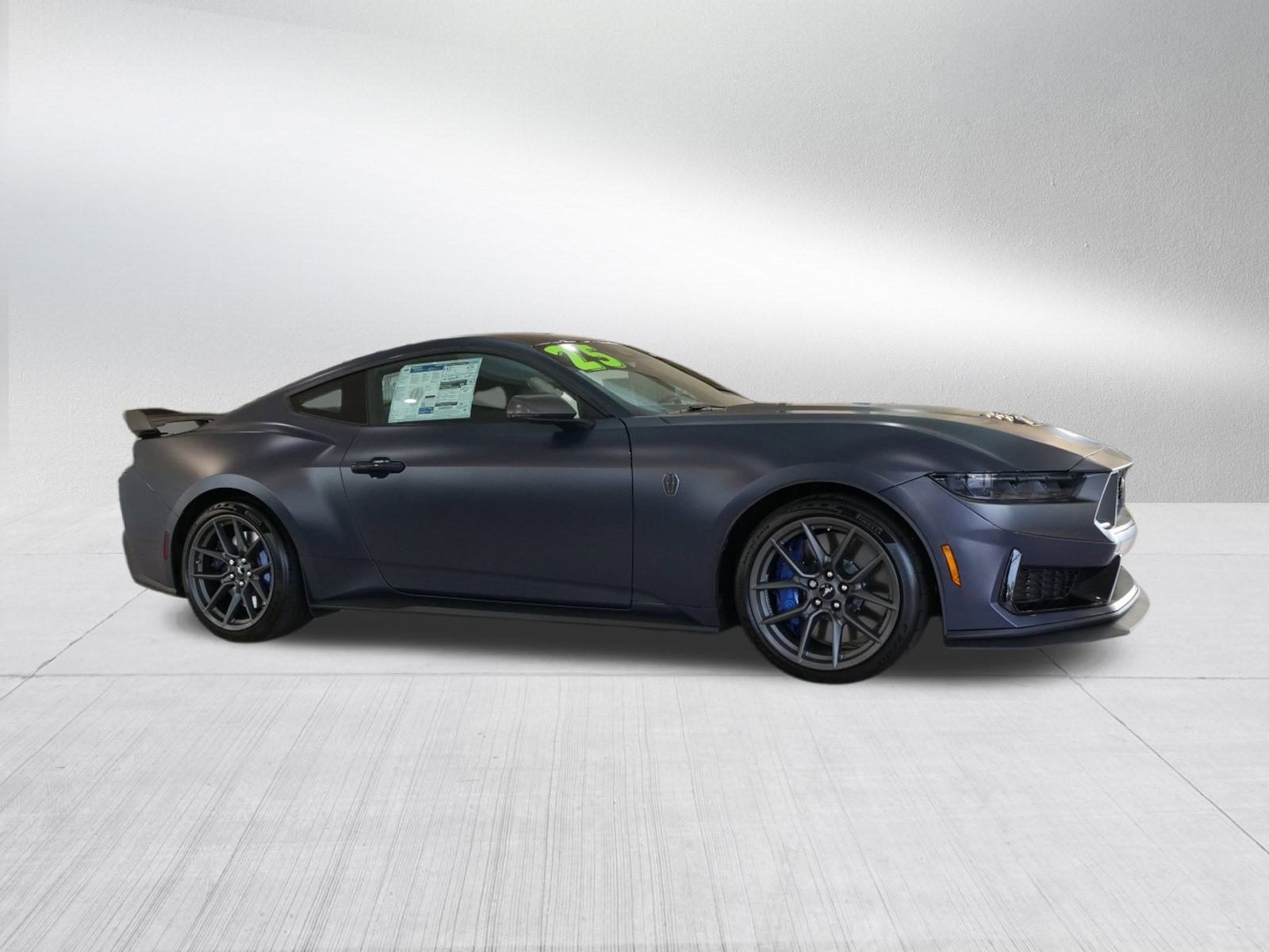 2025 Ford Mustang Dark Horse