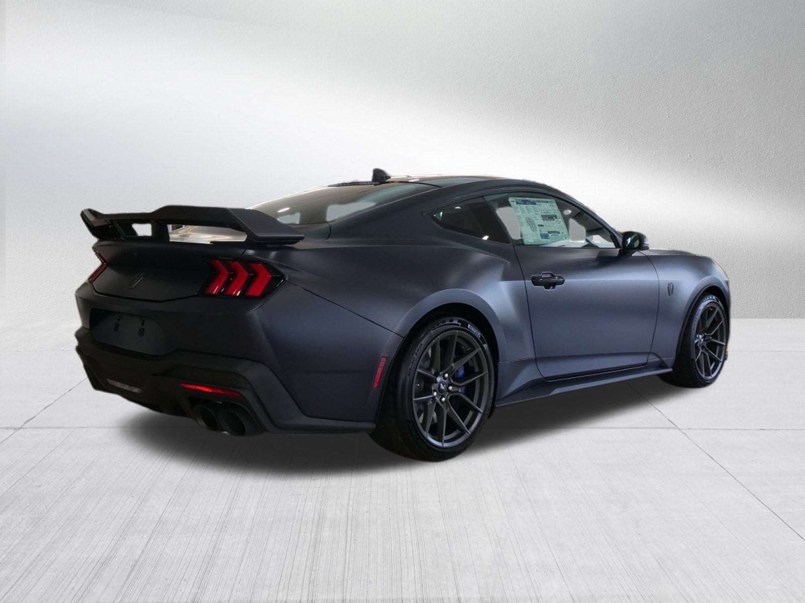 2025 Ford Mustang Dark Horse