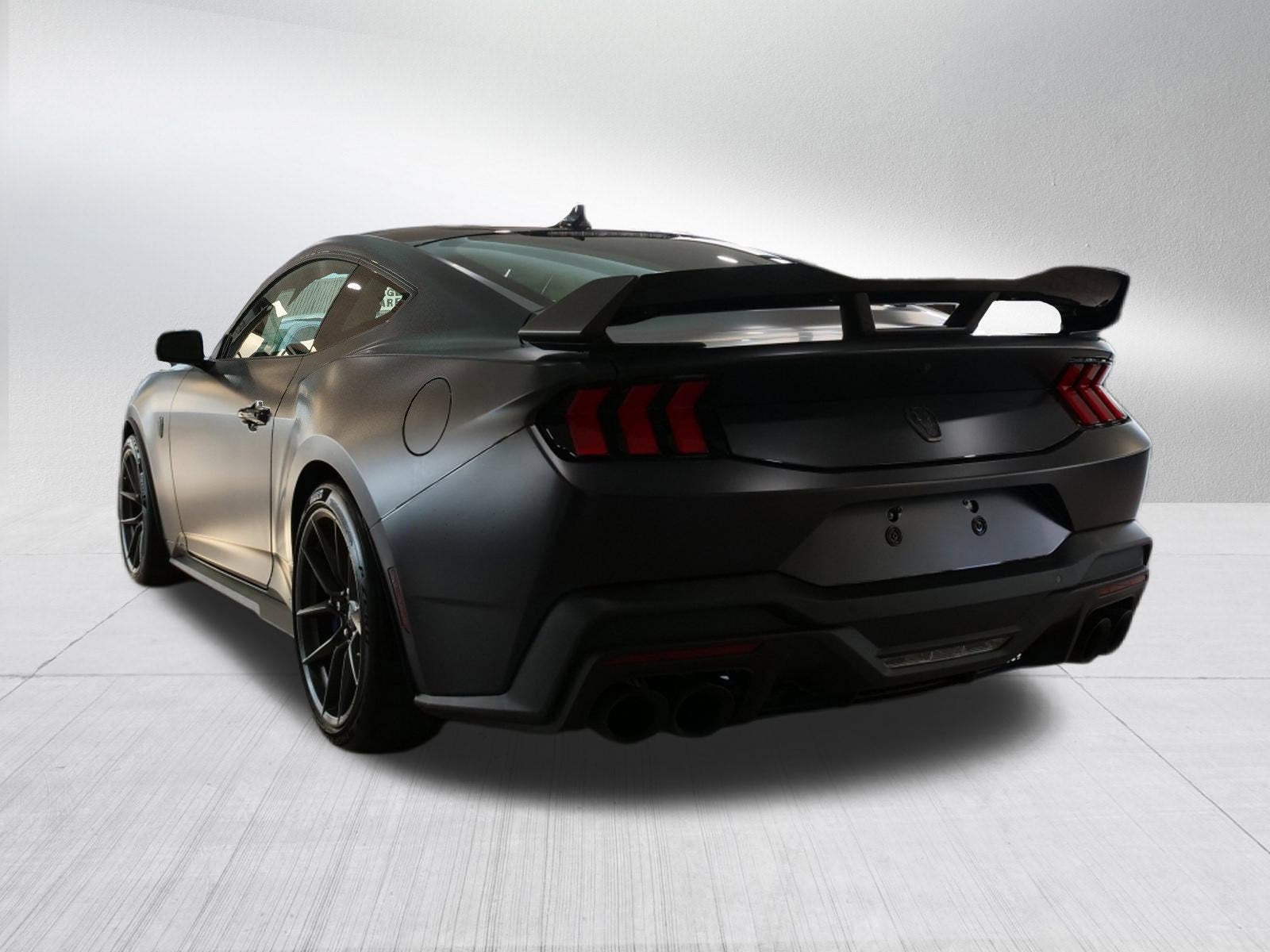 2025 Ford Mustang Dark Horse