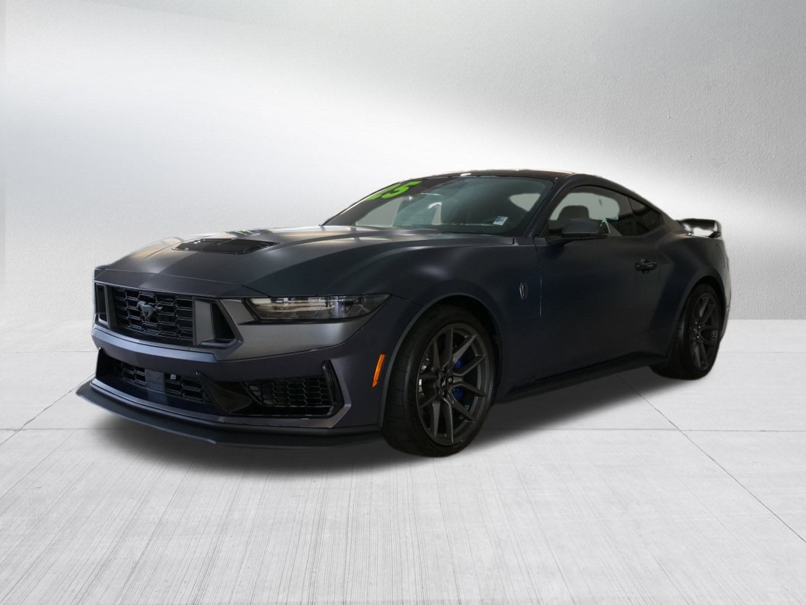 2025 Ford Mustang Dark Horse