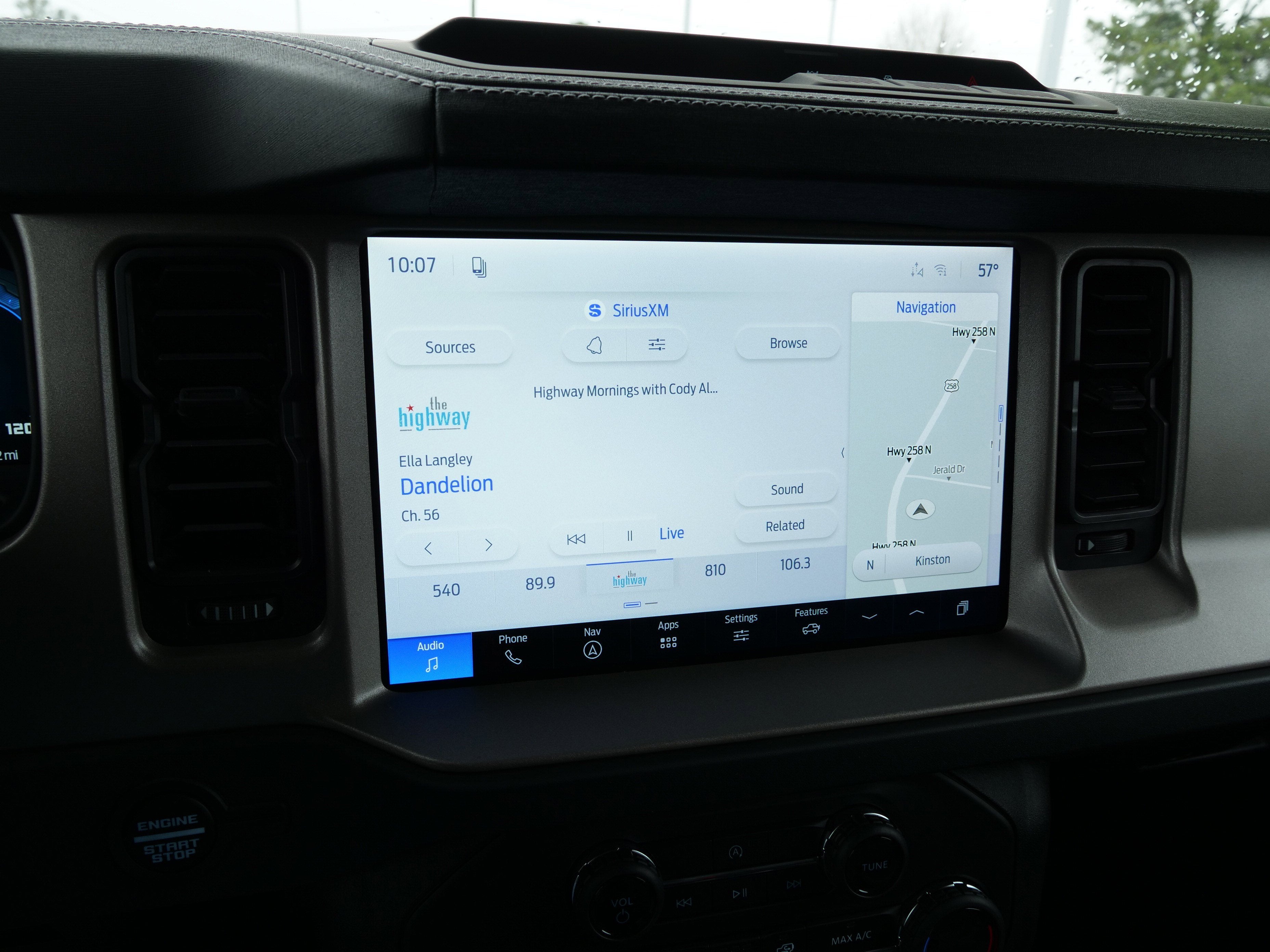 2026 Ford Bronco Outer Banks