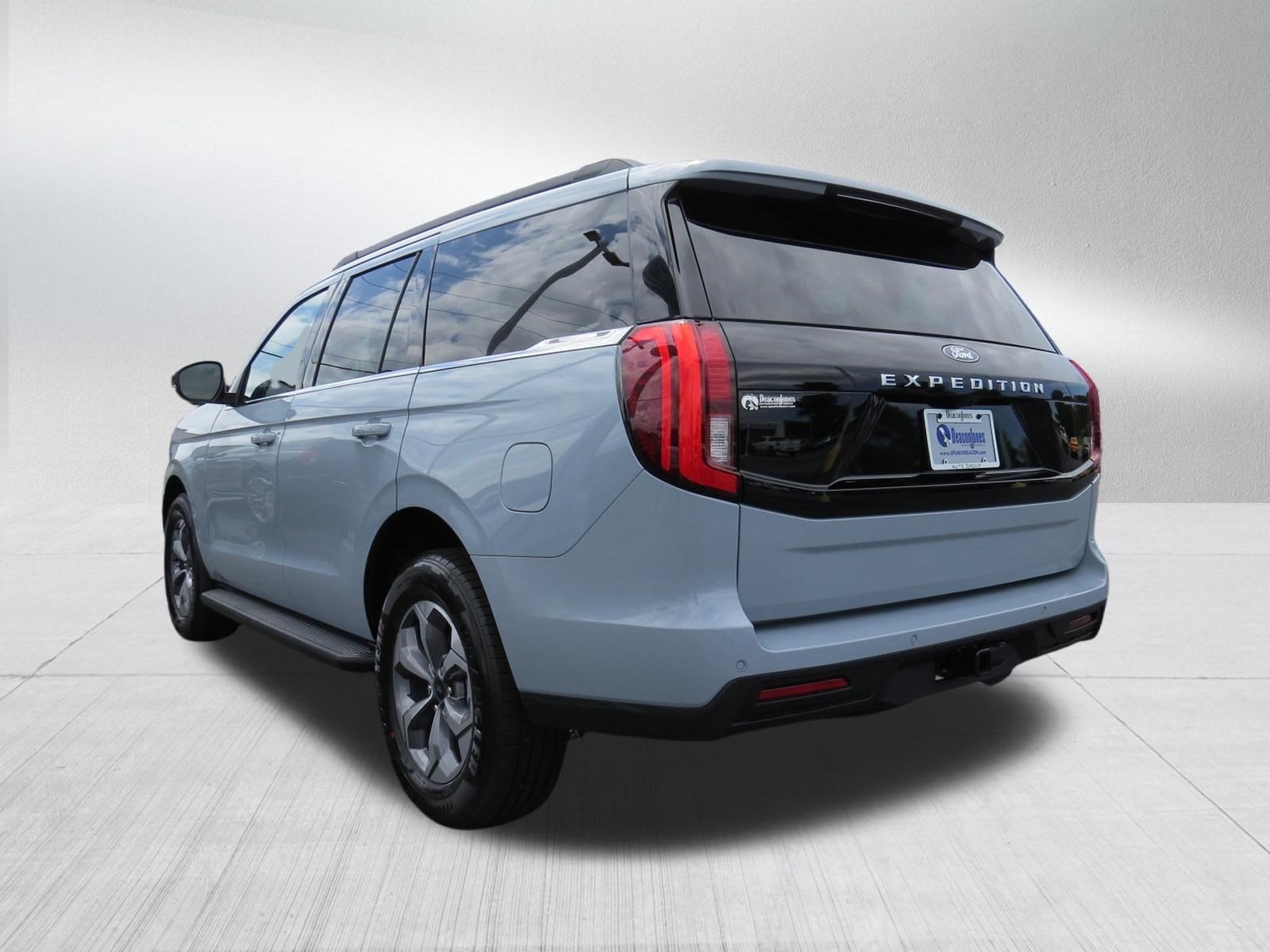 2027 Ford Expedition Active
