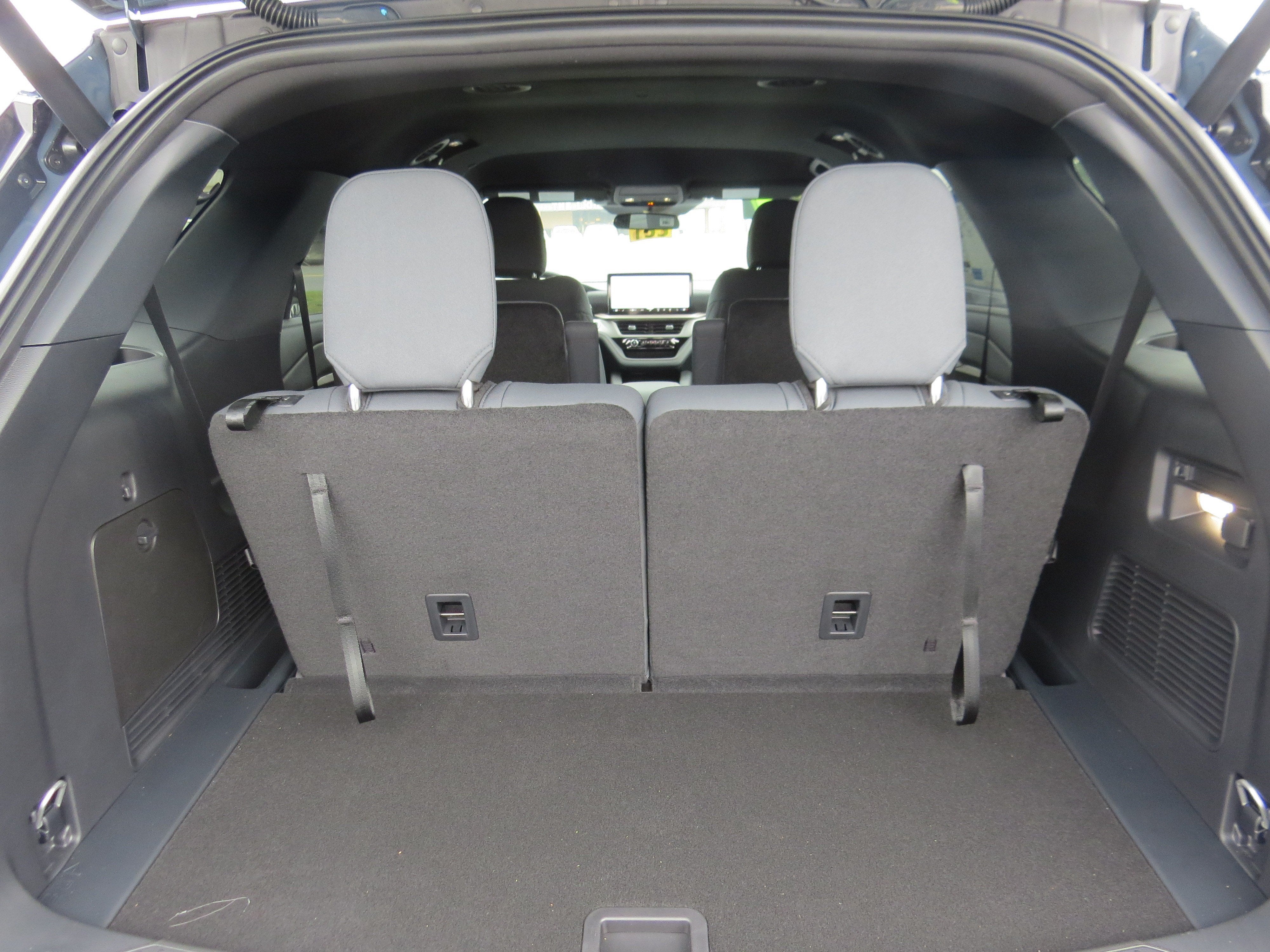 2027 Ford Explorer Base