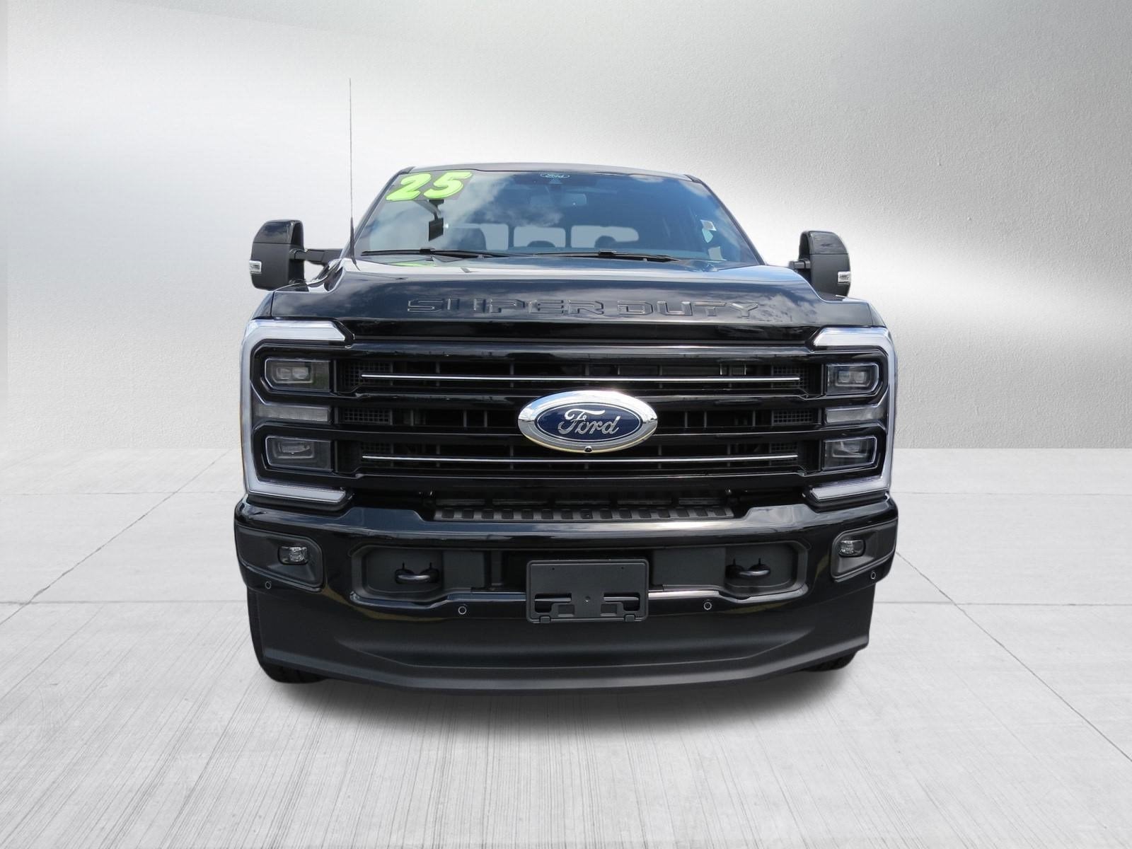 2025 Ford Super Duty F-250 SRW F-250® Platinum®