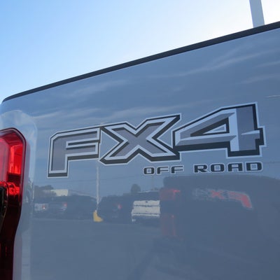 2025 Ford Super Duty F-250 SRW F-250® Lariat®