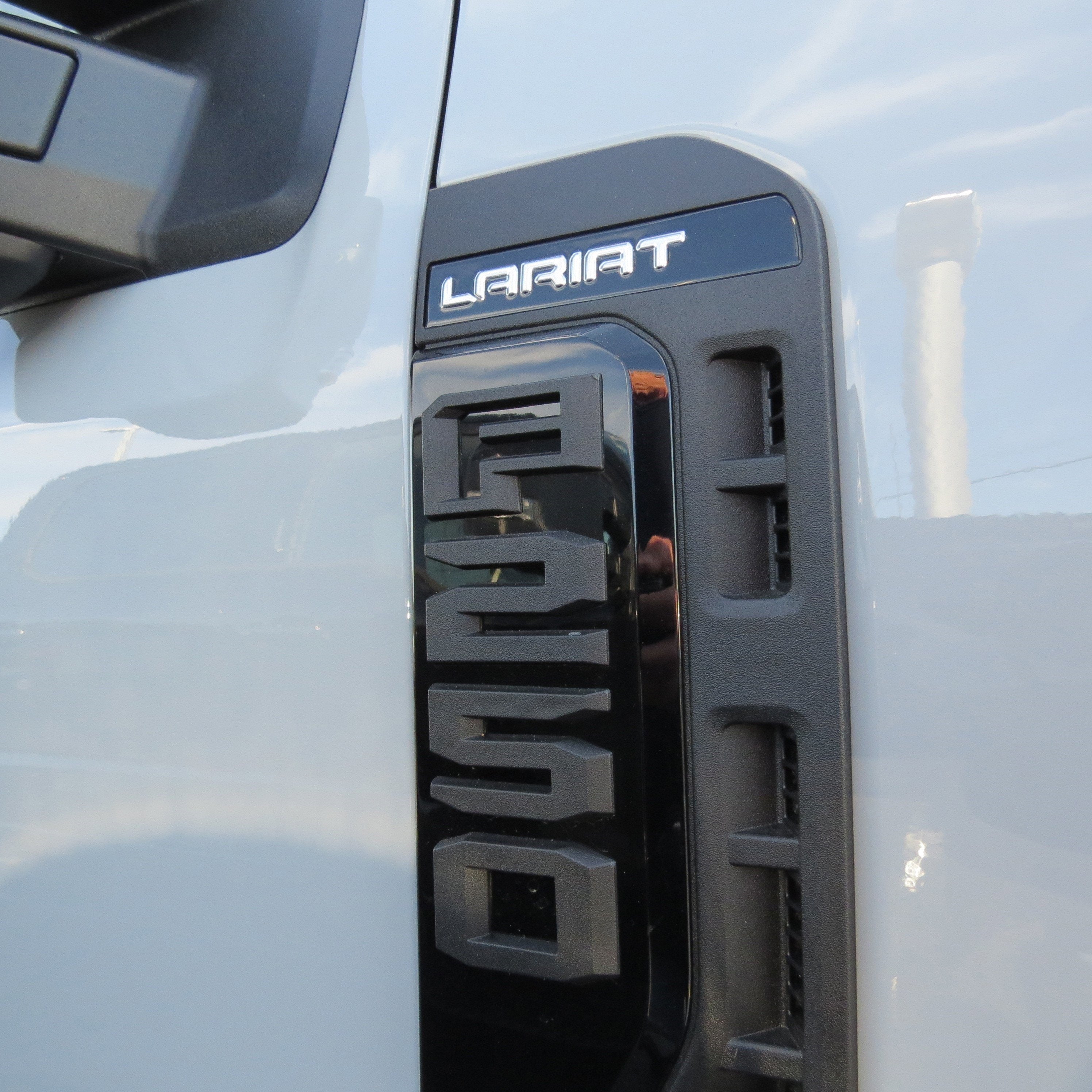 2025 Ford Super Duty F-250 SRW F-250® Lariat®