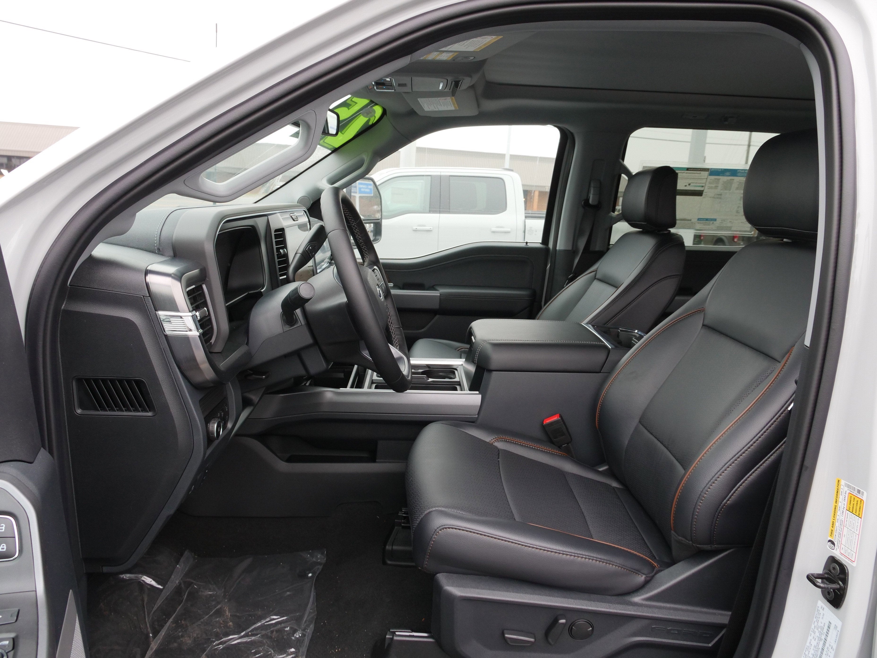 2025 Ford Super Duty F-250 SRW F-250® Lariat®