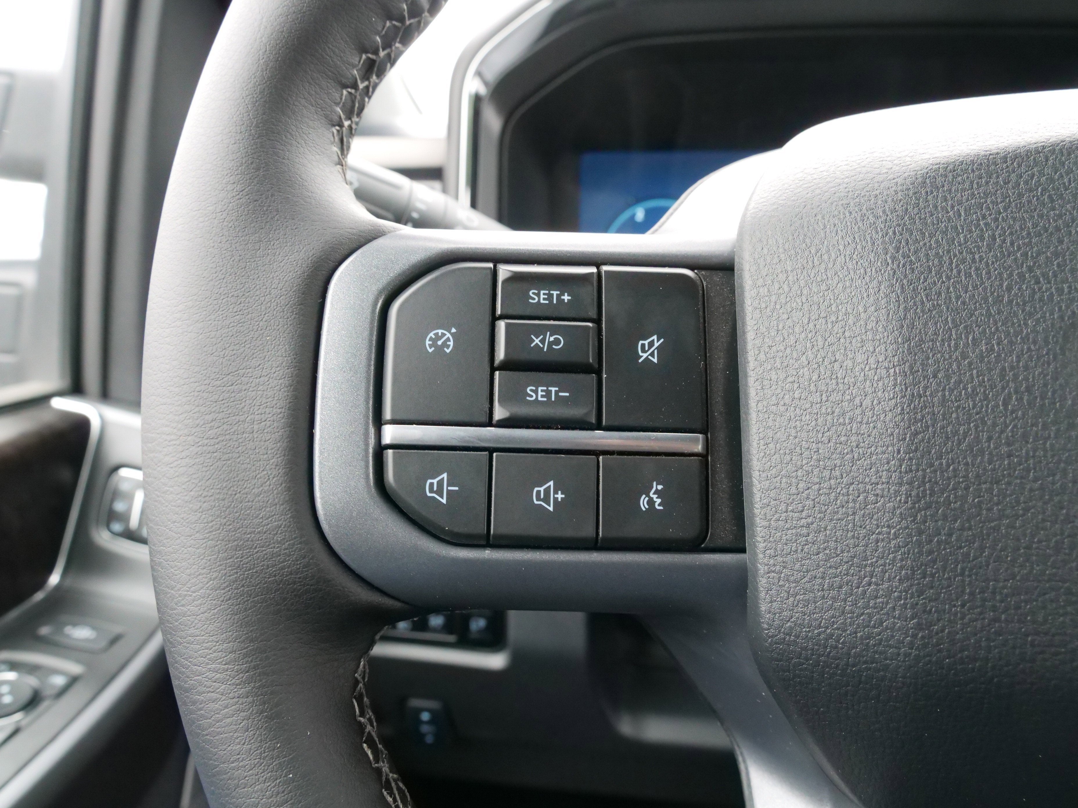 2025 Ford Super Duty F-250 SRW F-250® Lariat®