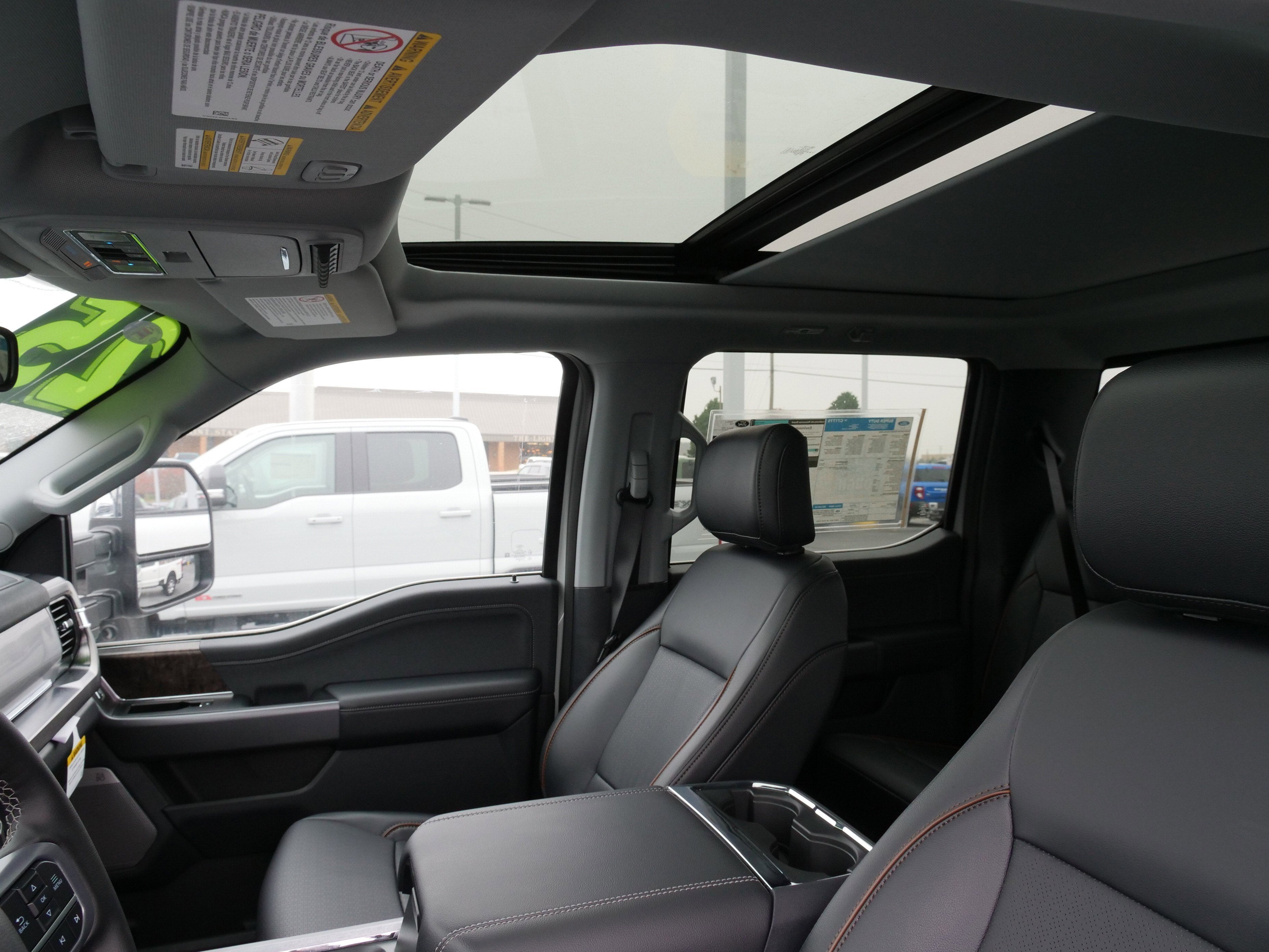 2025 Ford Super Duty F-250 SRW F-250® Lariat®