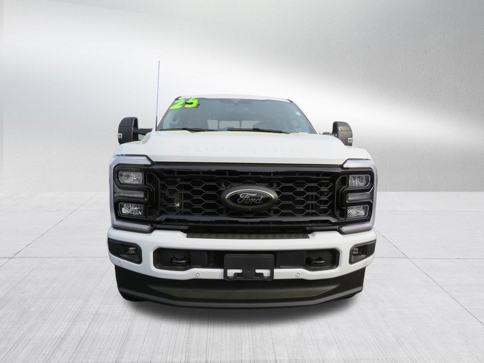 2025 Ford Super Duty F-250 SRW F-250® Lariat®