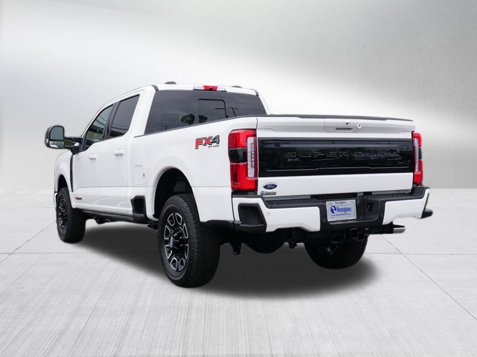 2026 Ford Super Duty F-350 SRW F-350® Platinum®