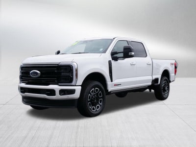 2026 Ford Super Duty F-350 SRW F-350® Platinum®