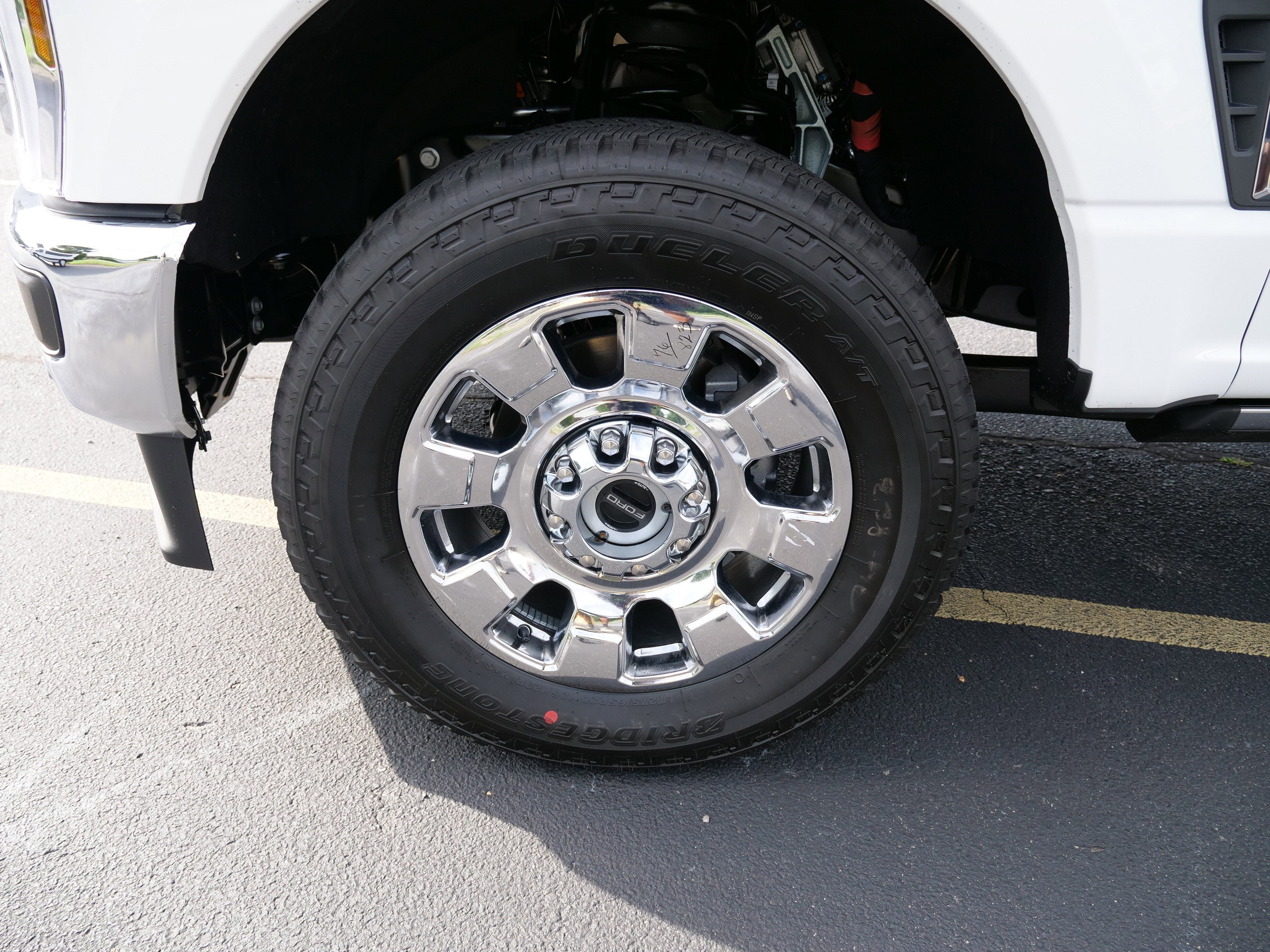 2026 Ford Super Duty F-350 SRW F-350® Lariat®