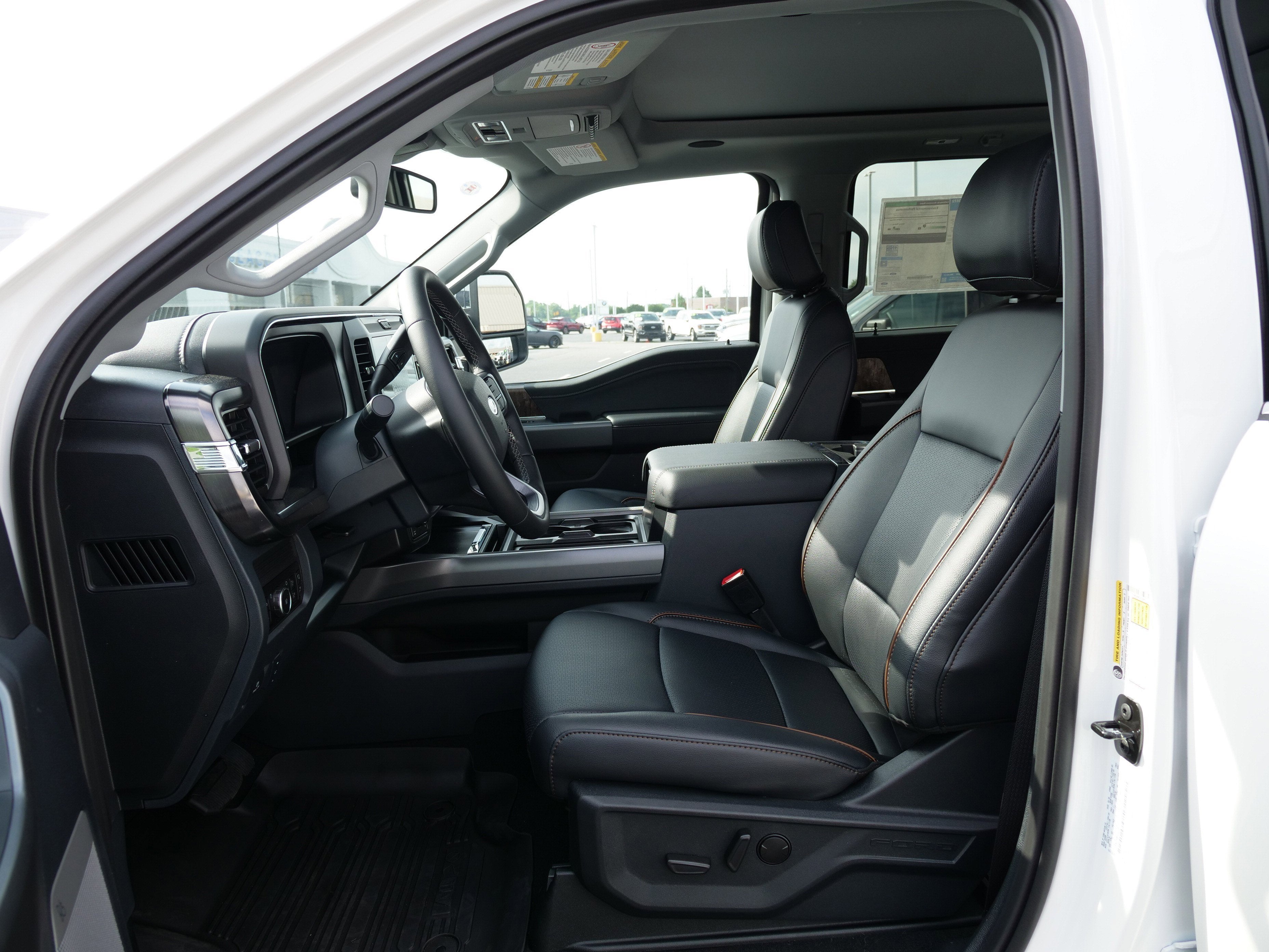 2026 Ford Super Duty F-350 SRW F-350® Lariat®