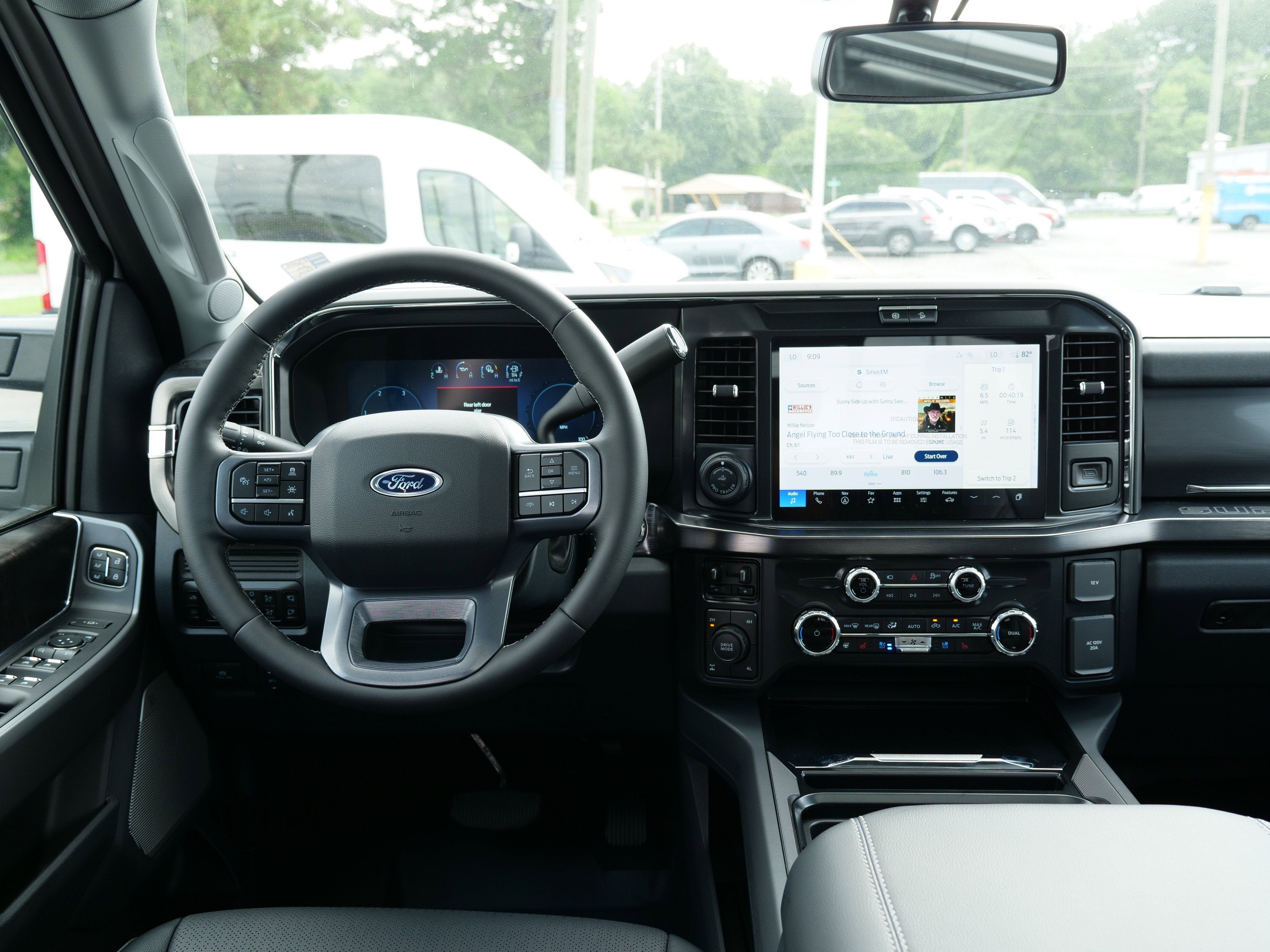 2026 Ford Super Duty F-350 SRW F-350® Lariat®