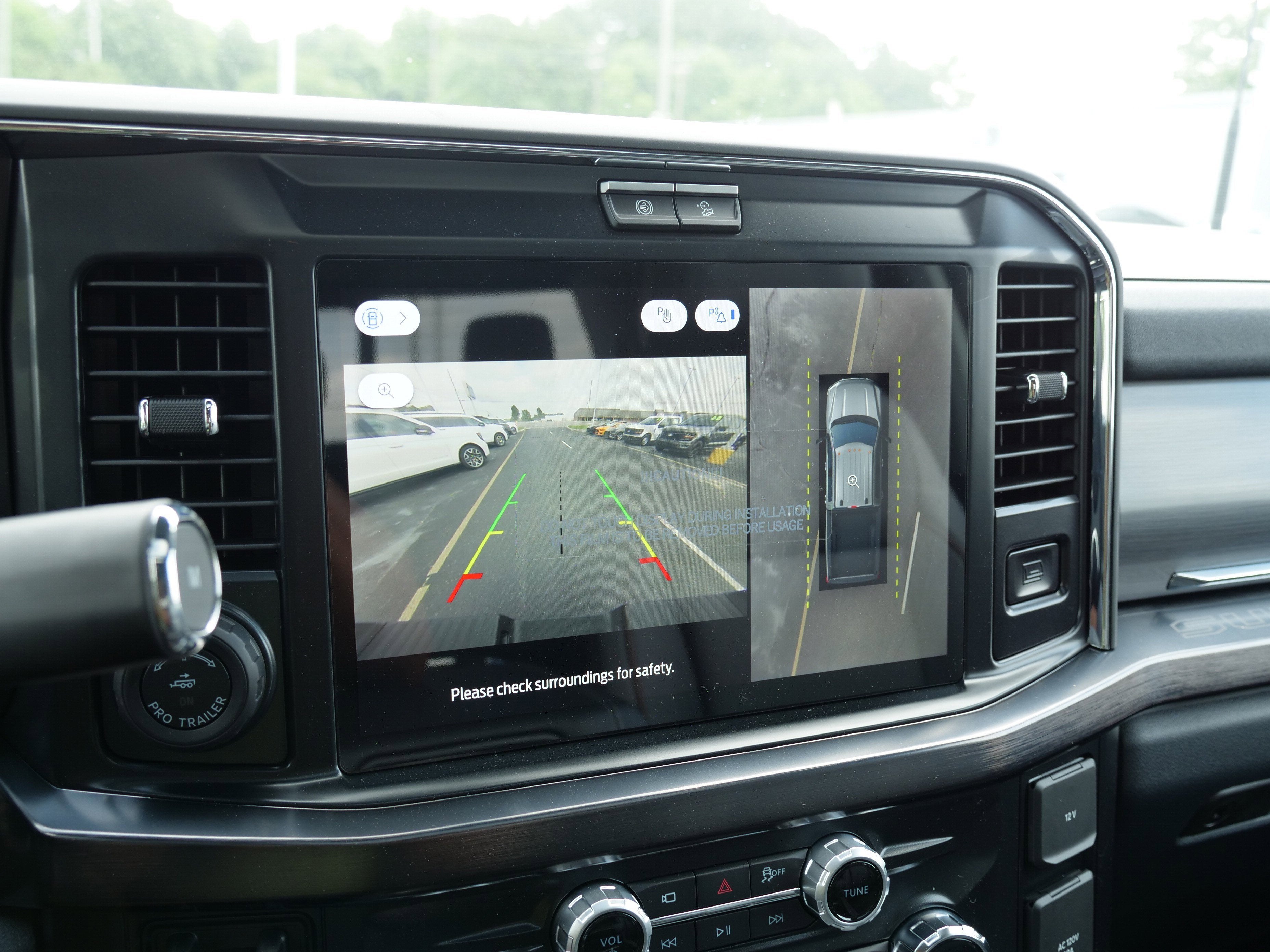 2026 Ford Super Duty F-350 SRW F-350® Lariat®