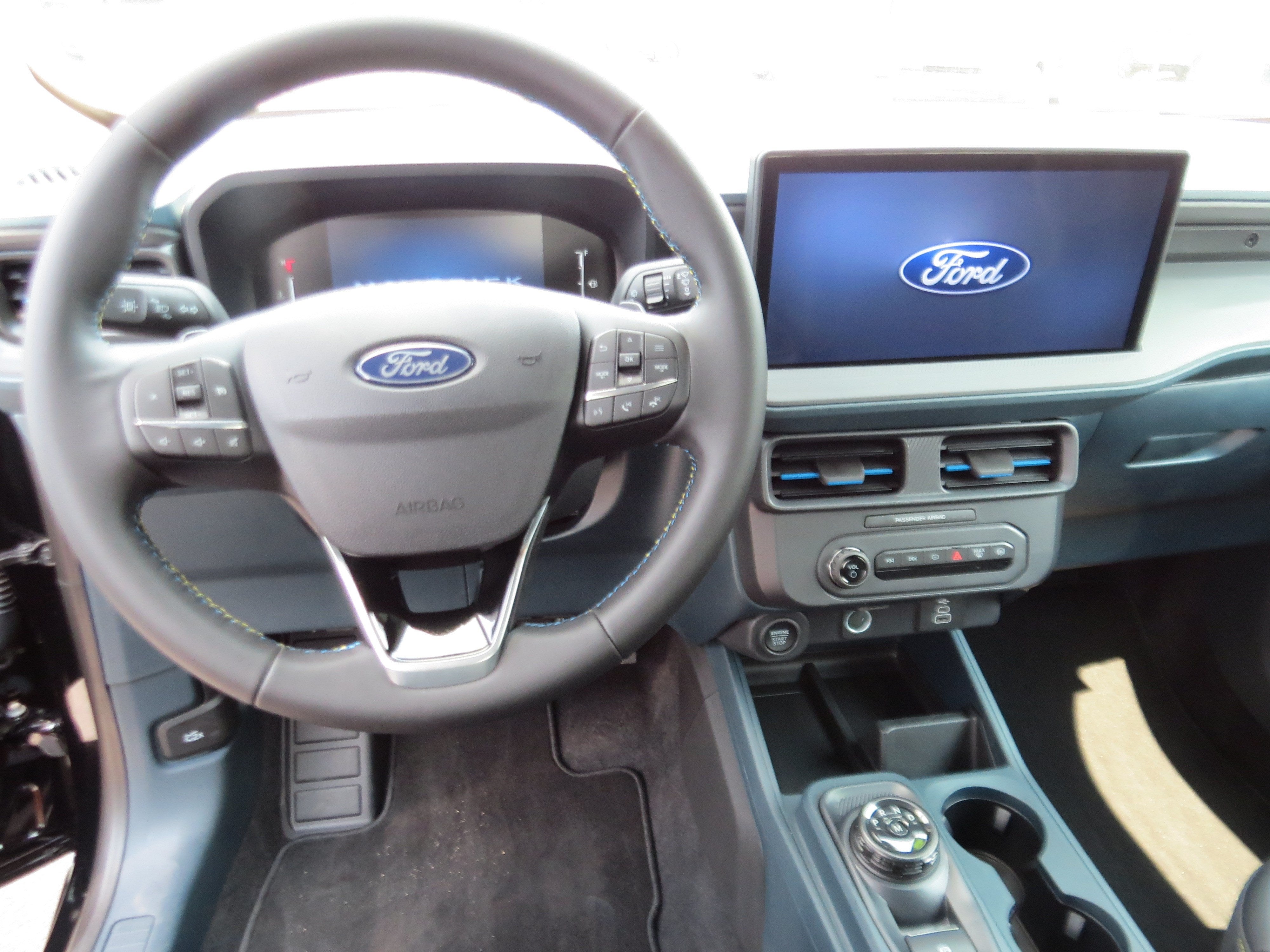 2026 Ford Maverick Lobo Standard