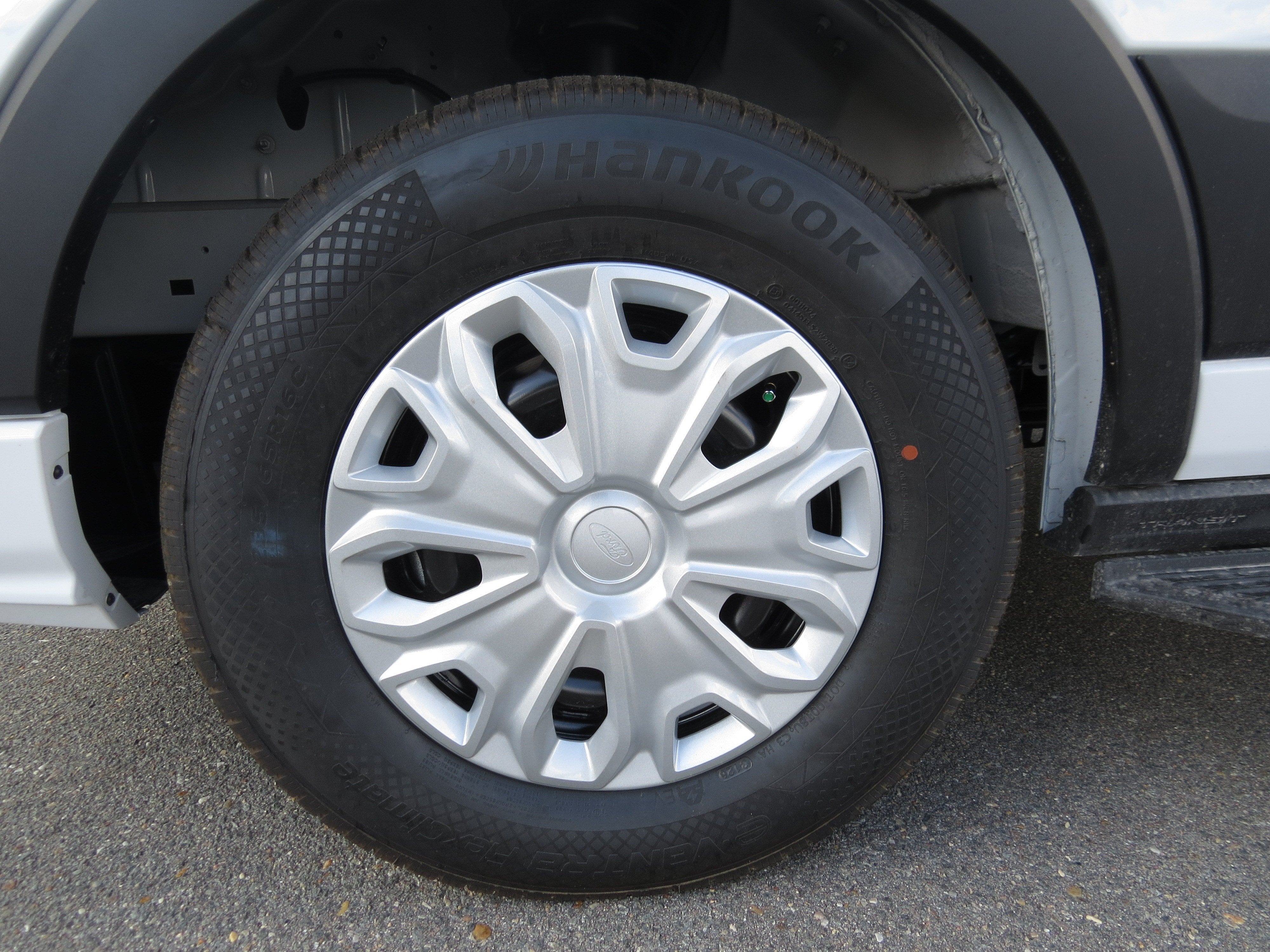 2027 Ford Transit Passenger Wagon XLT