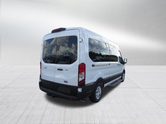 2027 Ford Transit Passenger Wagon XLT