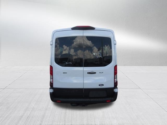 2027 Ford Transit Passenger Wagon XLT