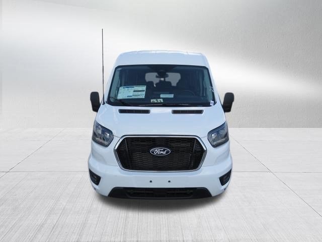 2027 Ford Transit Passenger Wagon XLT