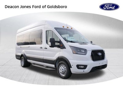 2026 Ford Transit Passenger Wagon XLT