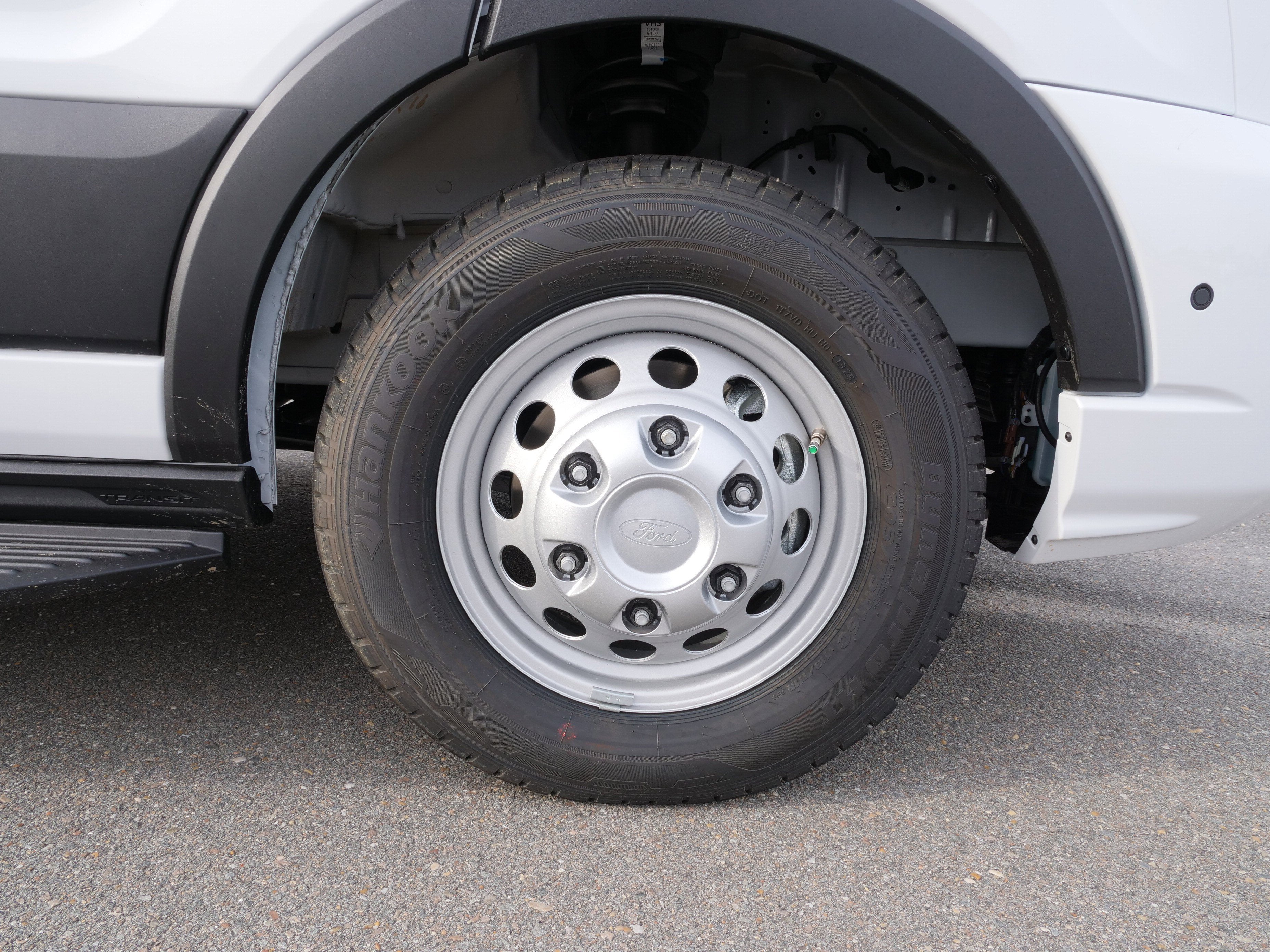 2026 Ford Transit Passenger Wagon XLT