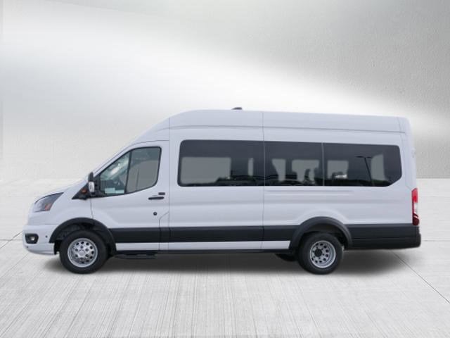 2026 Ford Transit Passenger Wagon XLT