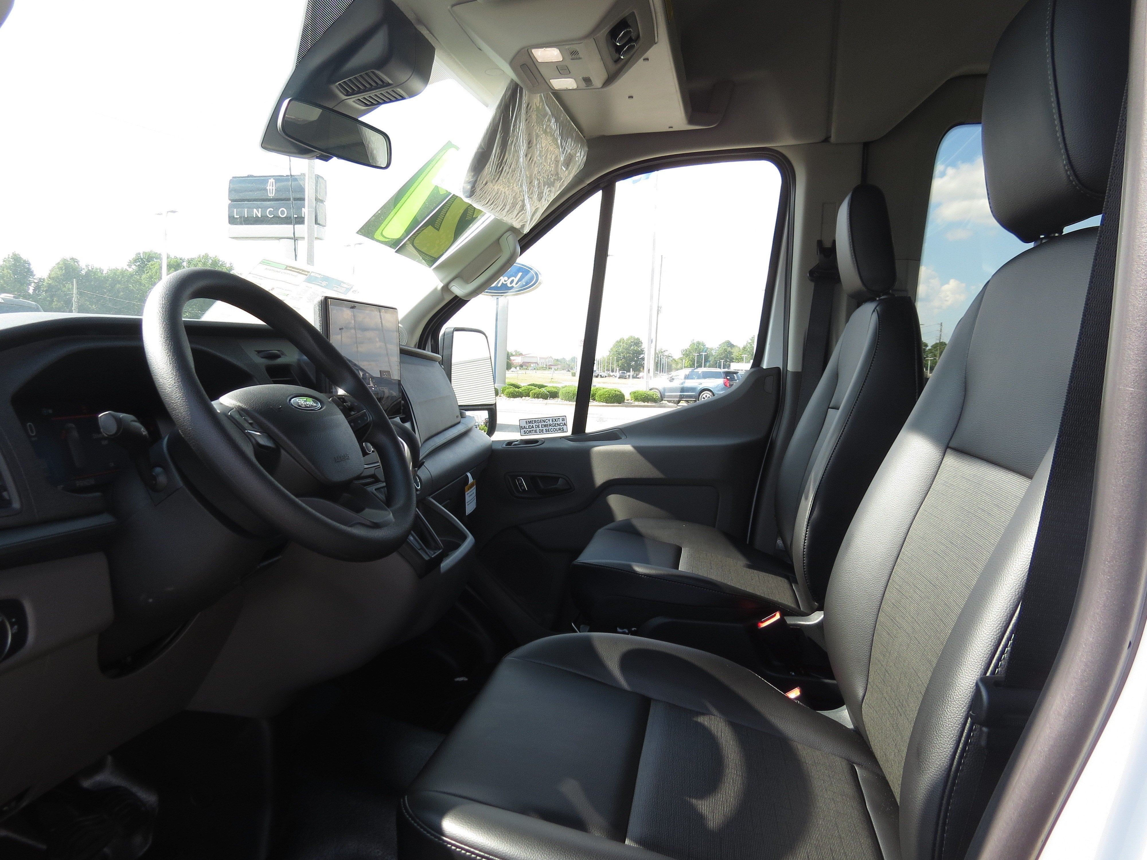2027 Ford Transit Passenger Wagon XL