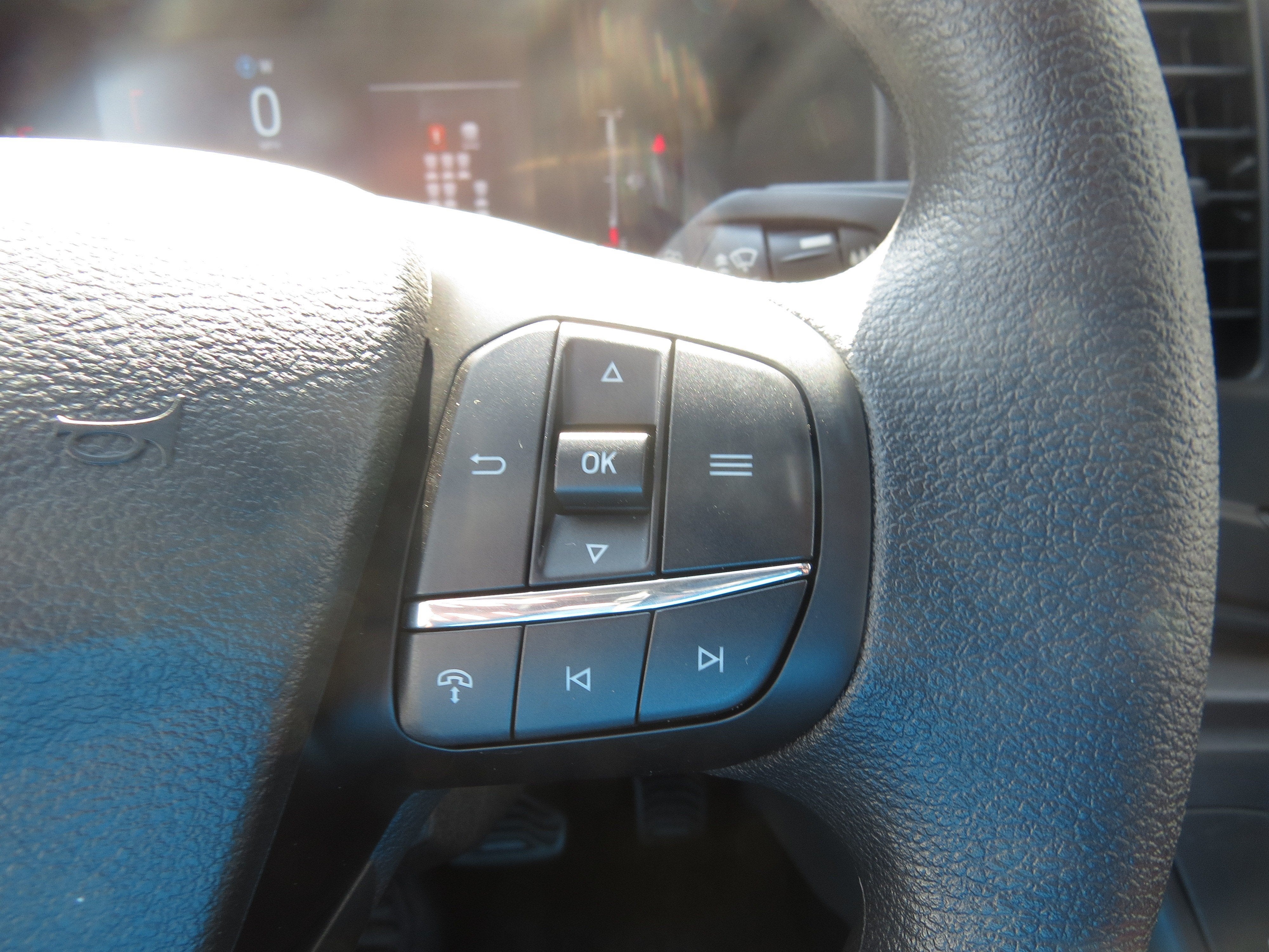 2027 Ford Transit Passenger Wagon XL