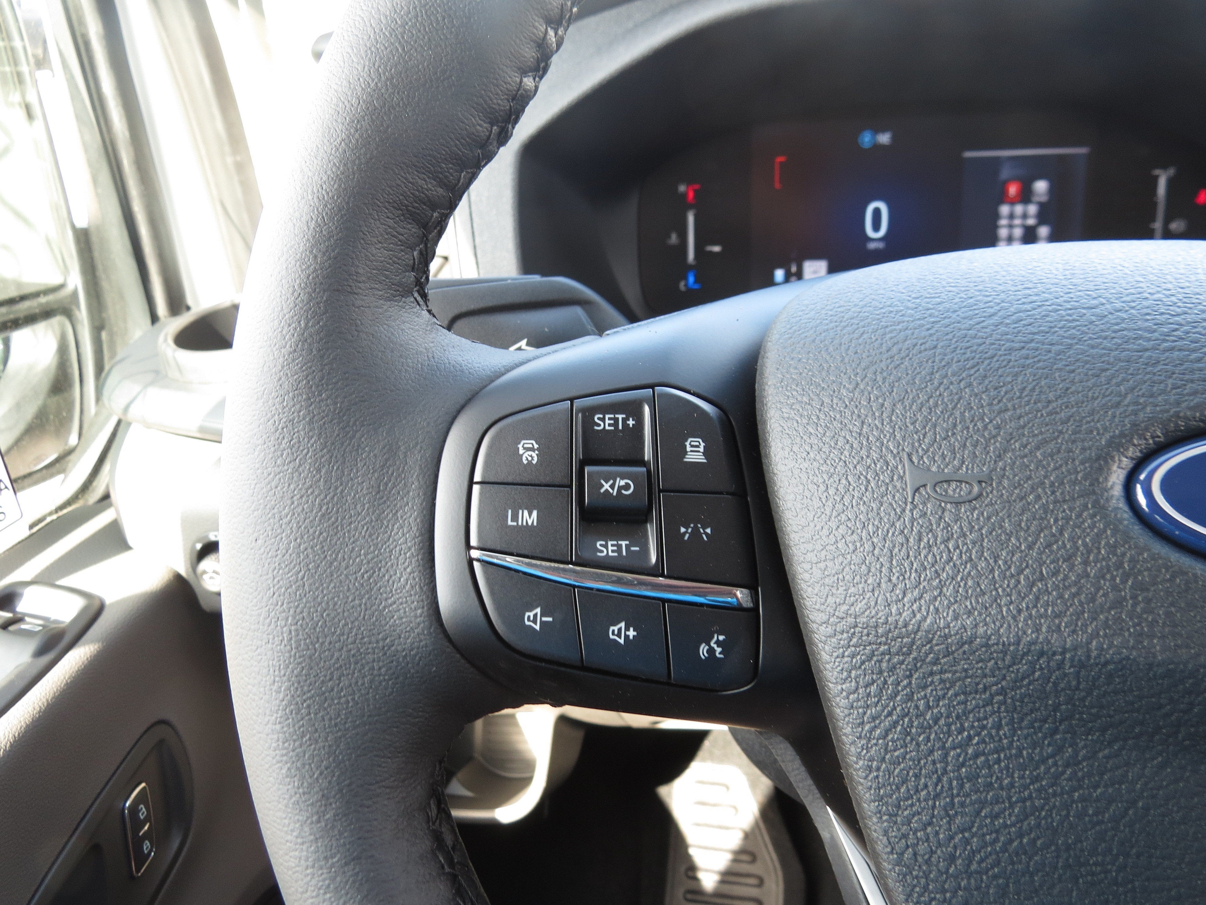 2027 Ford Transit Passenger Wagon XLT