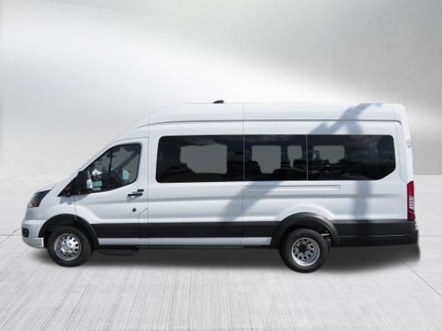 2027 Ford Transit Passenger Wagon XLT
