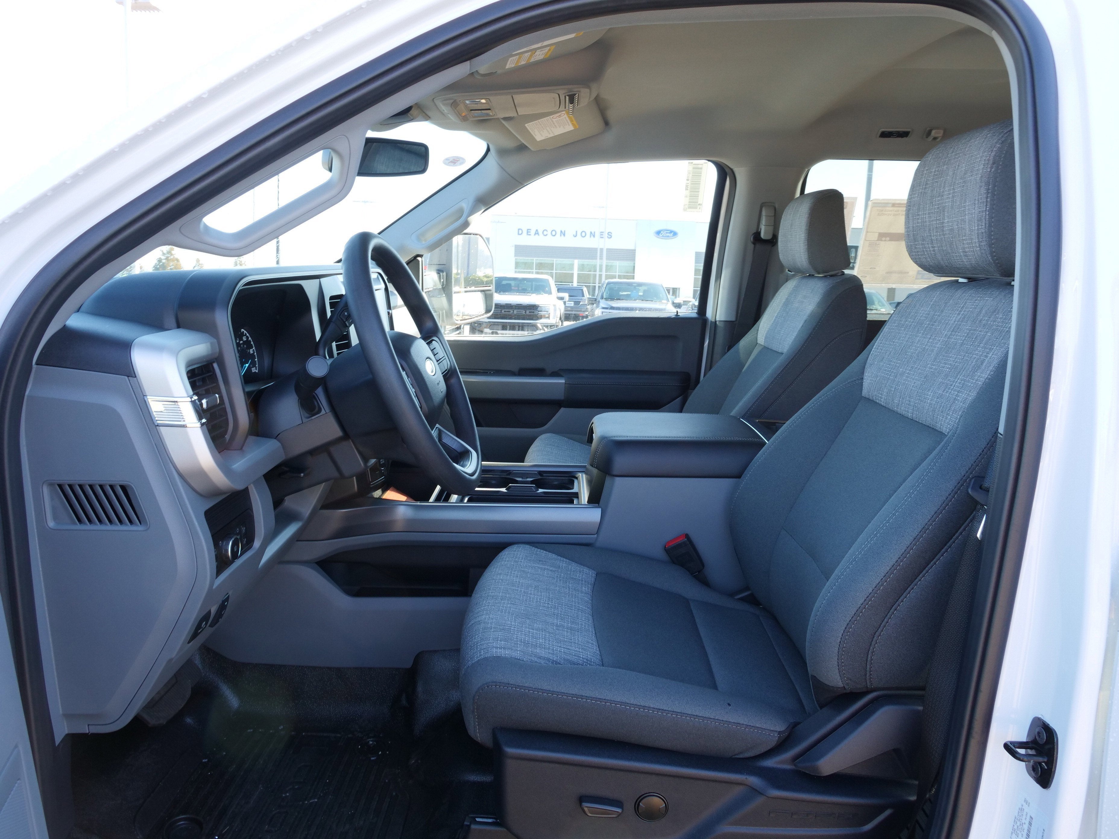 2026 Ford Super Duty F-450 DRW XLT