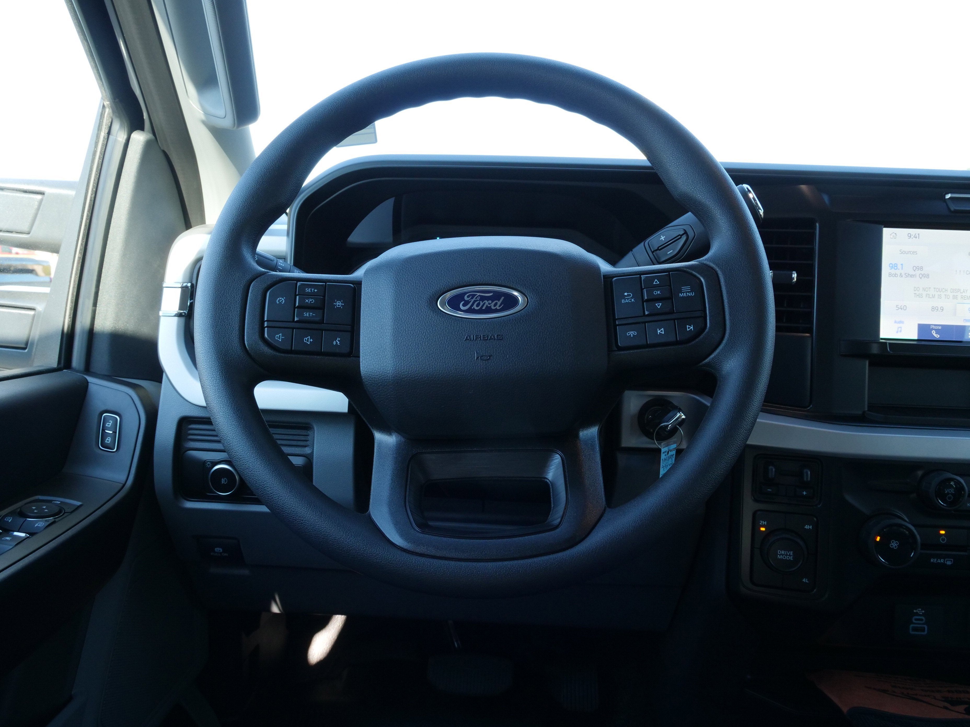 2026 Ford Super Duty F-350 DRW XL