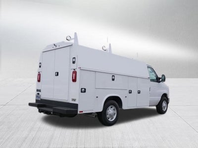 2026 Ford E-Series Cutaway Base