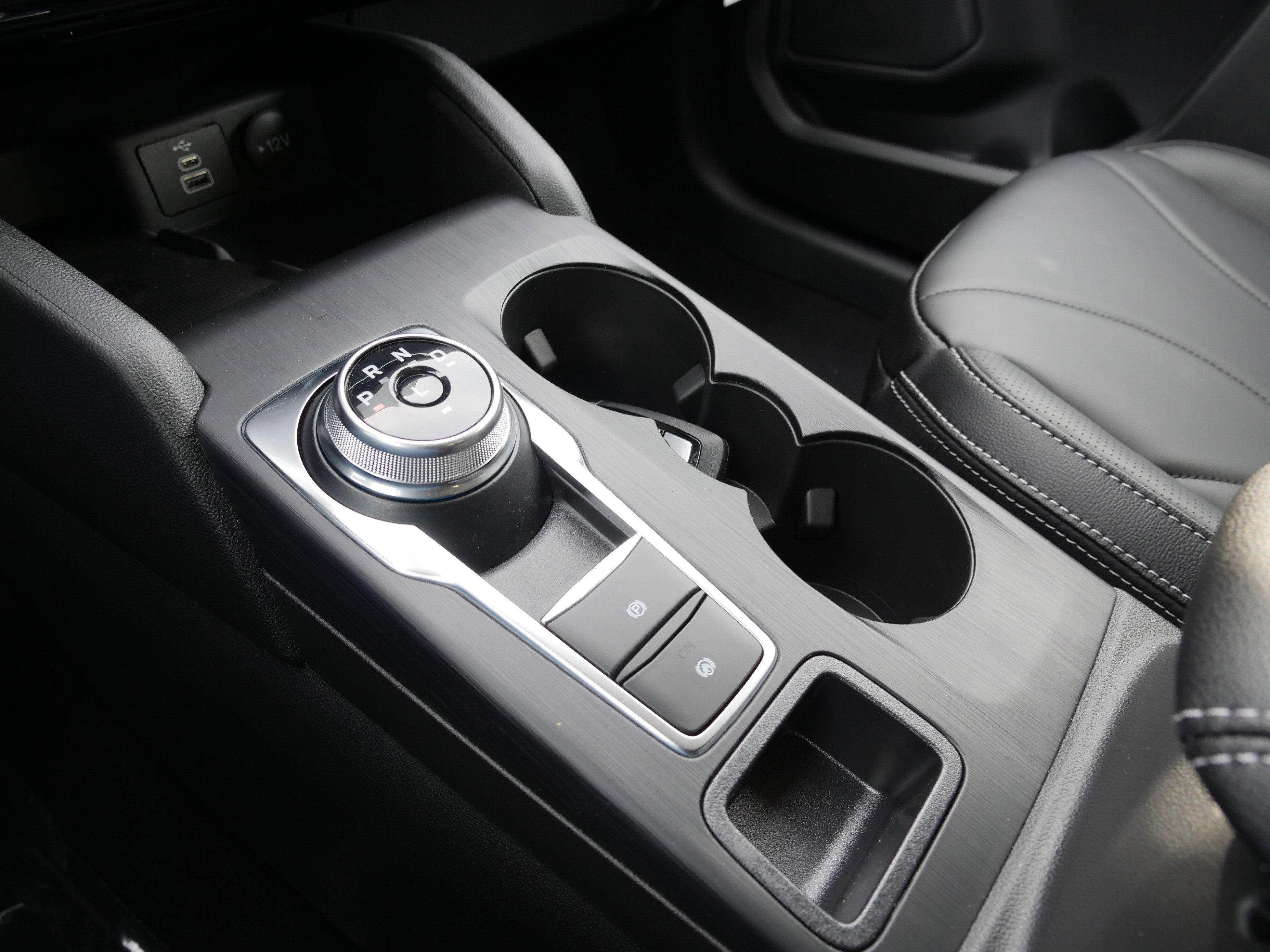 2026 Ford Escape Platinum