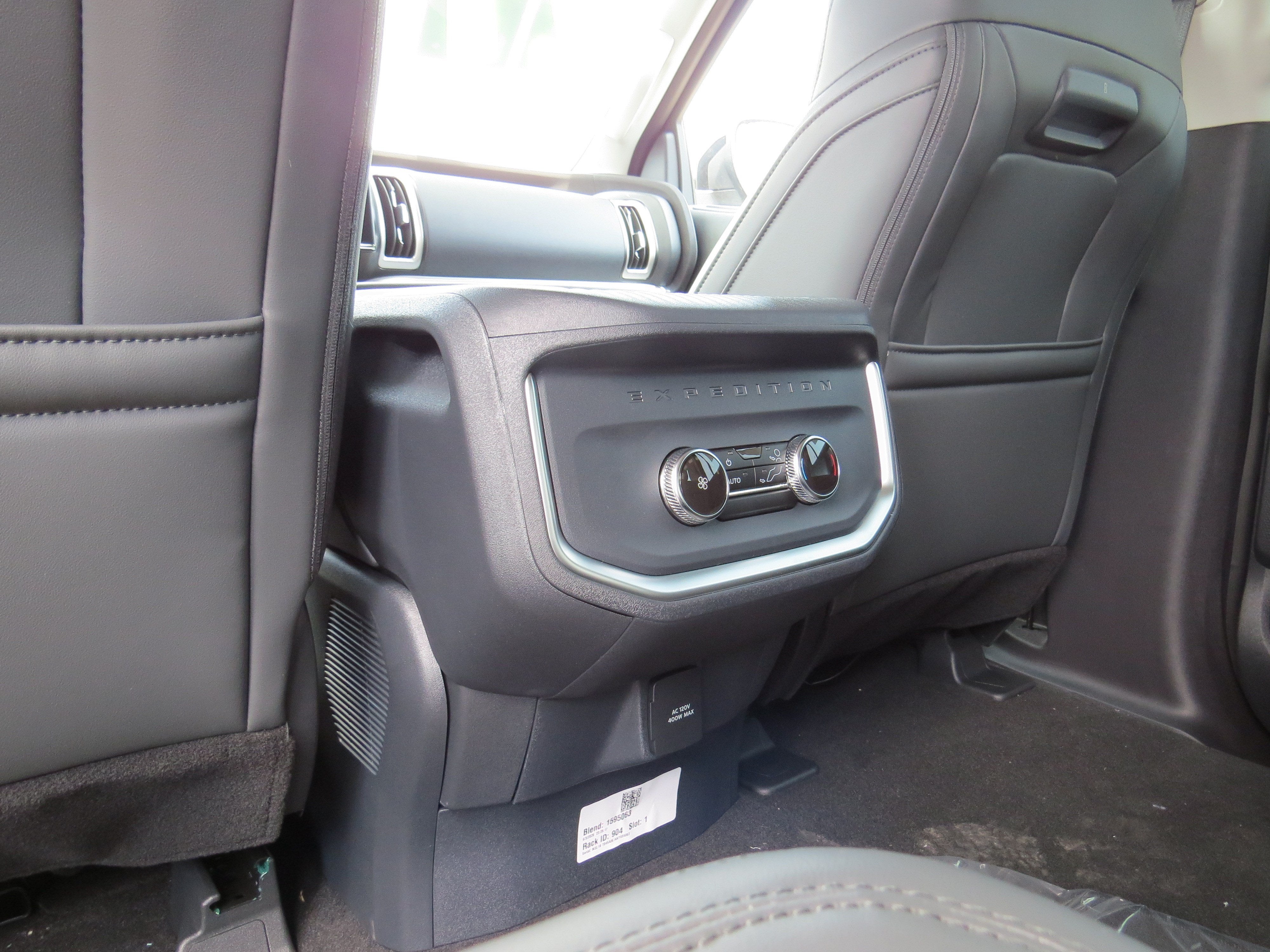 2027 Ford Expedition Active