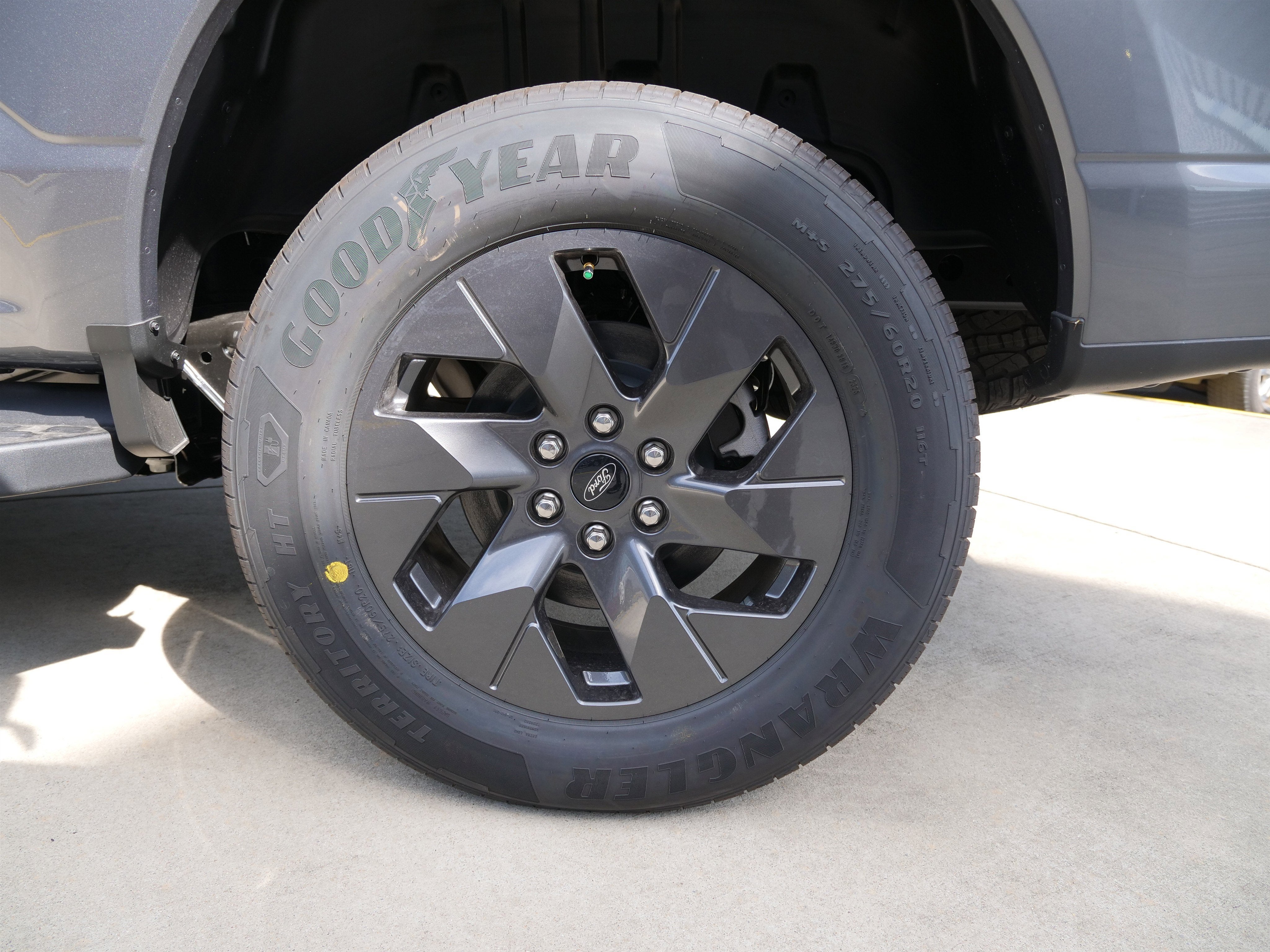 2025 Ford F-150 Lightning Flash