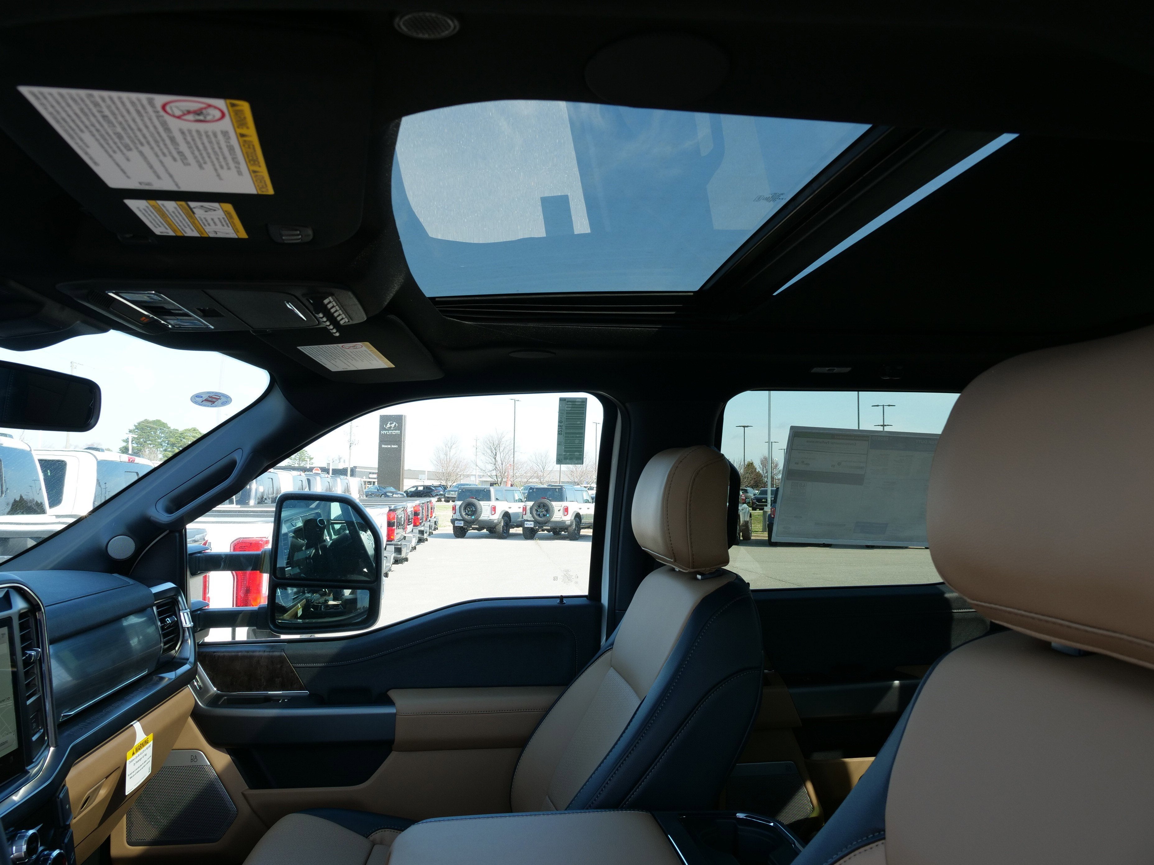 2026 Ford Super Duty F-250 SRW LARIAT