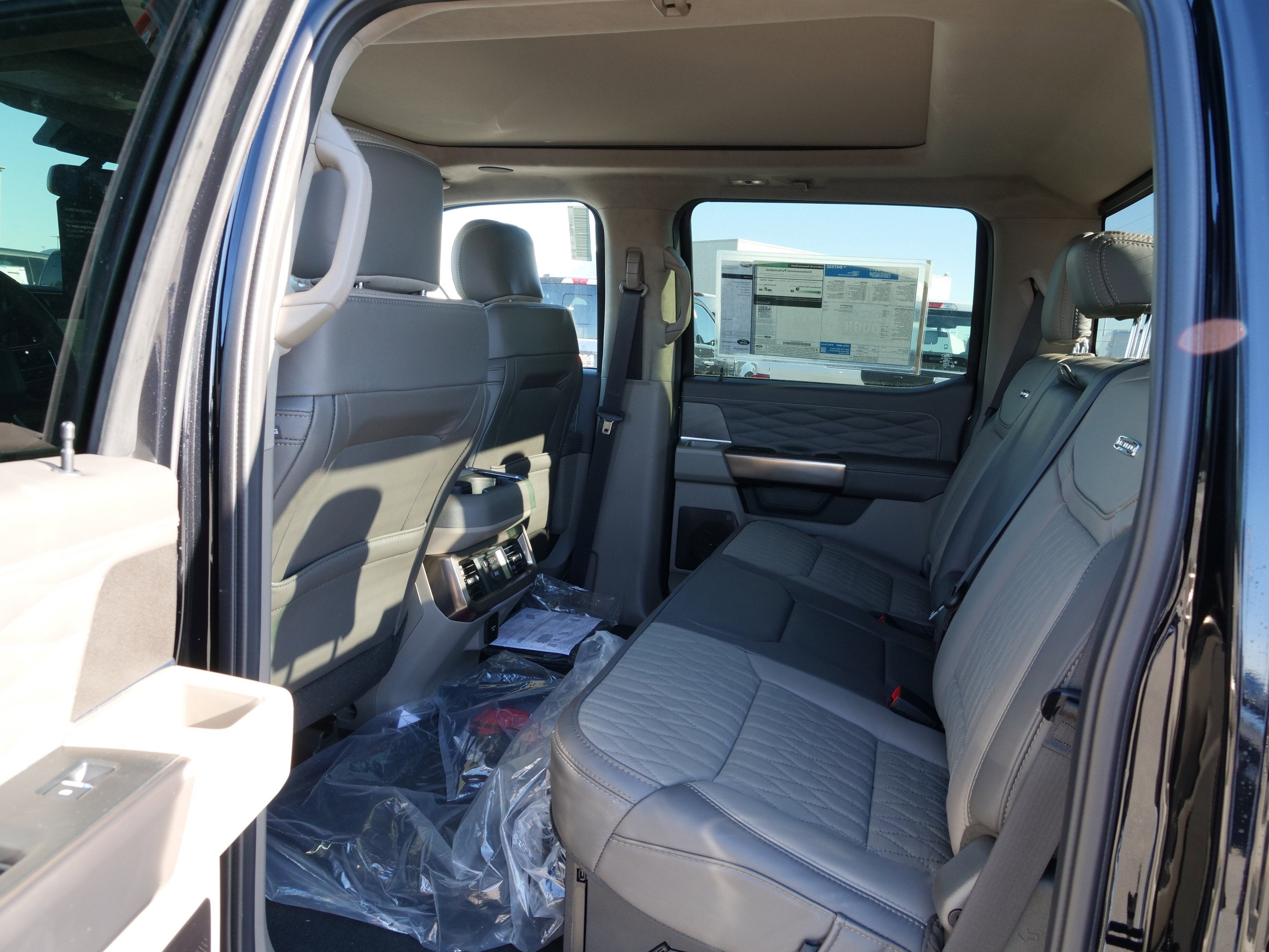 2026 Ford Super Duty F-250 SRW Platinum