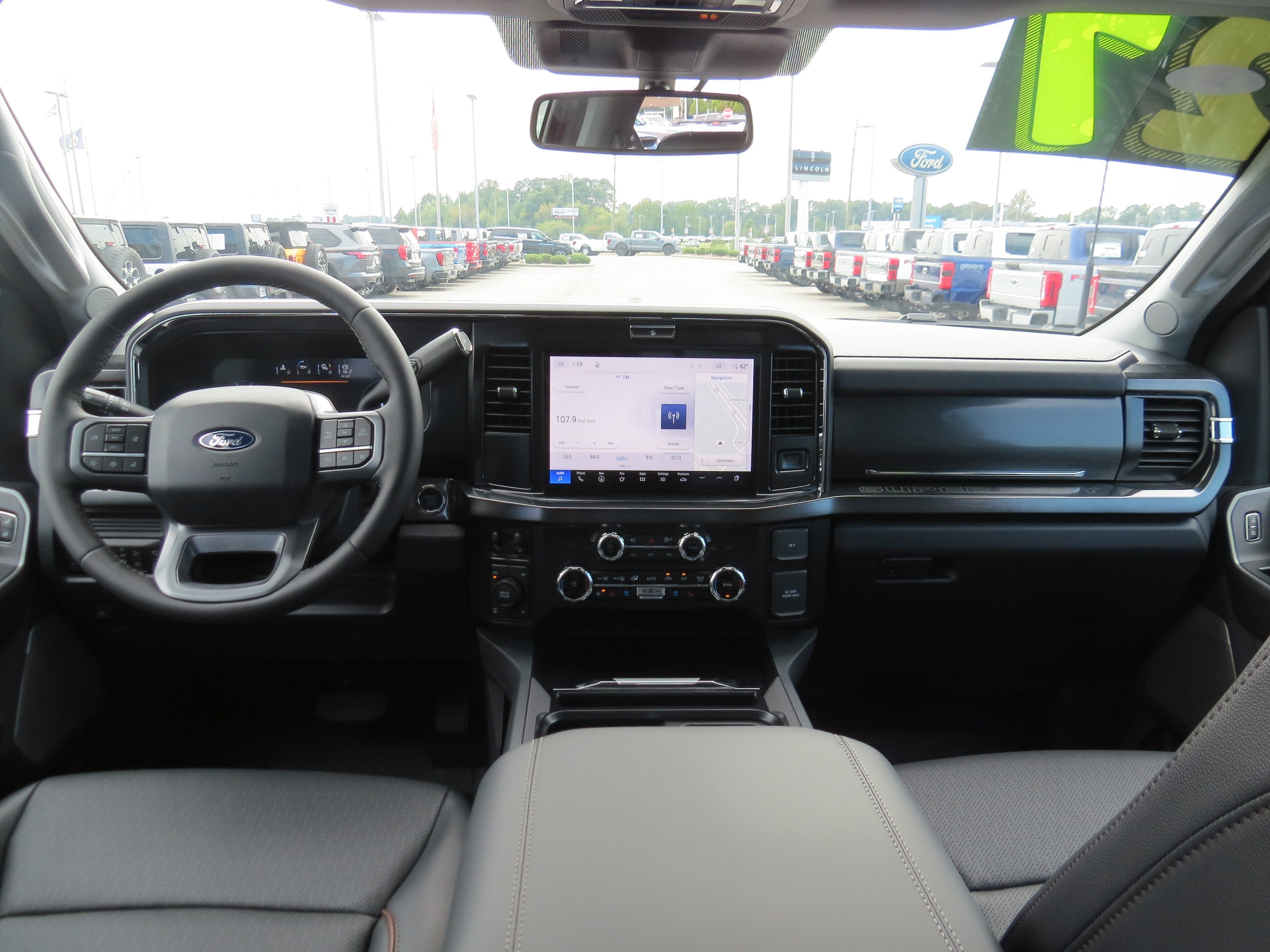 2027 Ford Super Duty F-250 SRW LARIAT