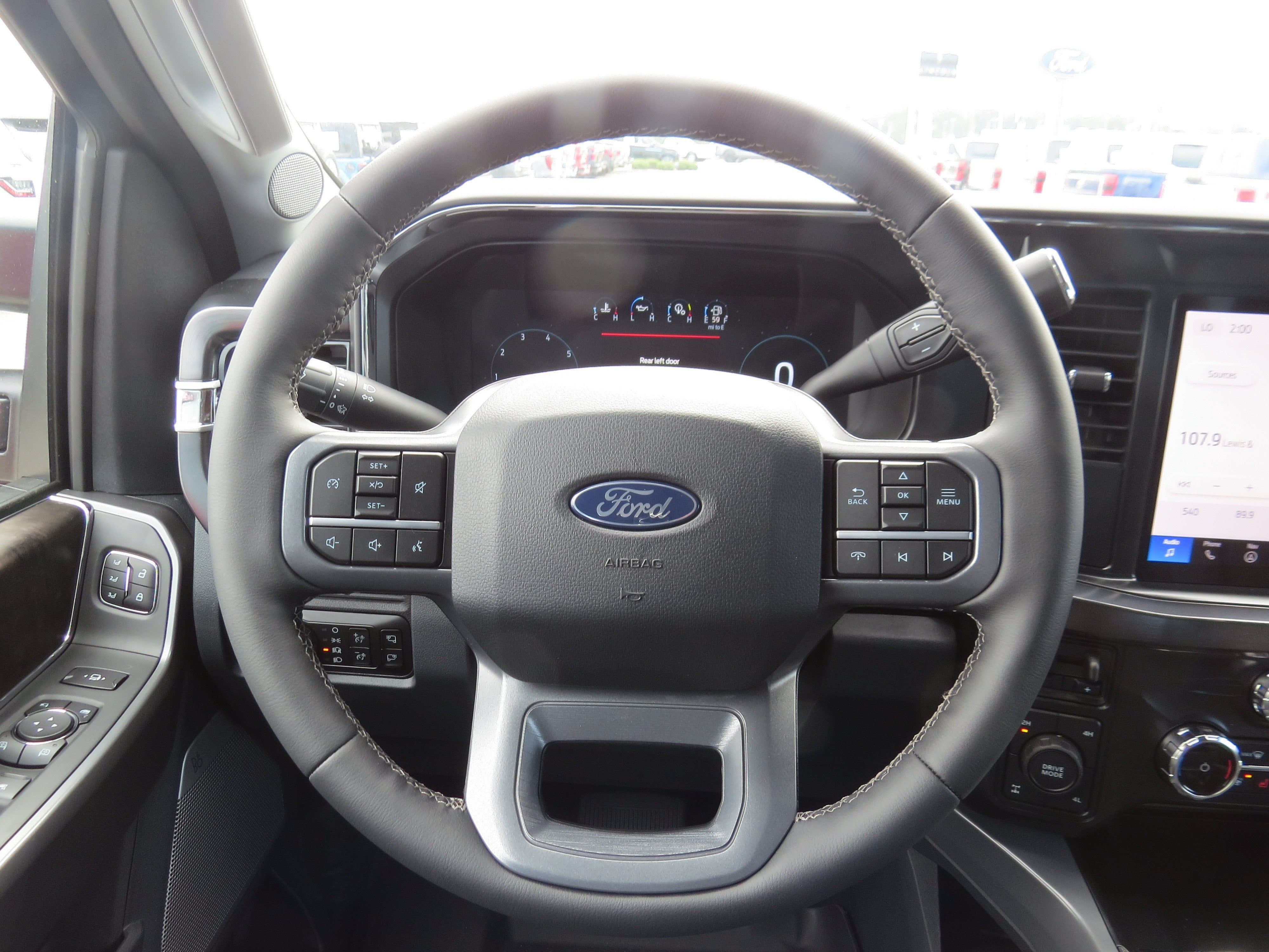 2027 Ford Super Duty F-250 SRW LARIAT