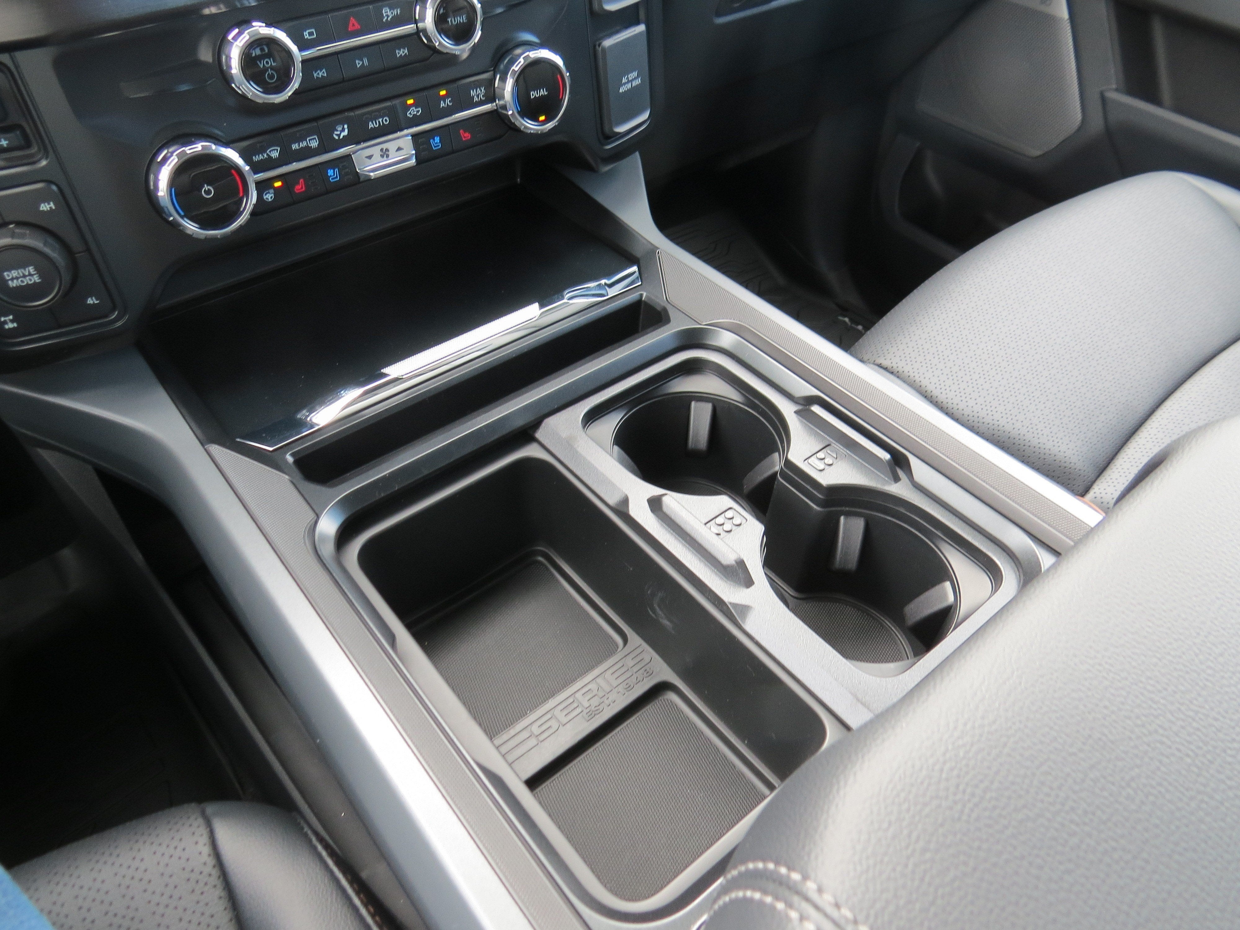 2027 Ford Super Duty F-250 SRW LARIAT