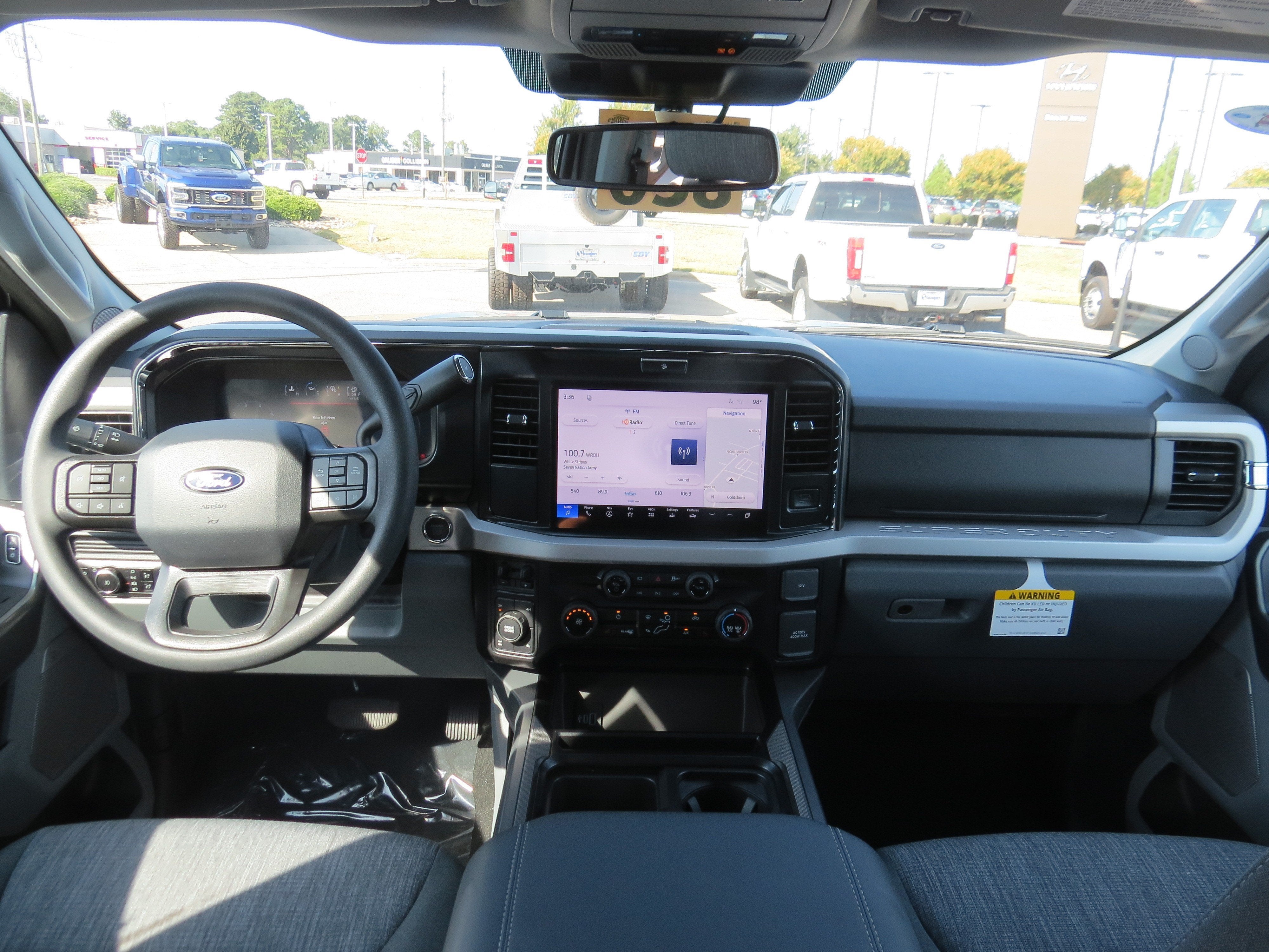 2027 Ford Super Duty F-250 SRW XLT