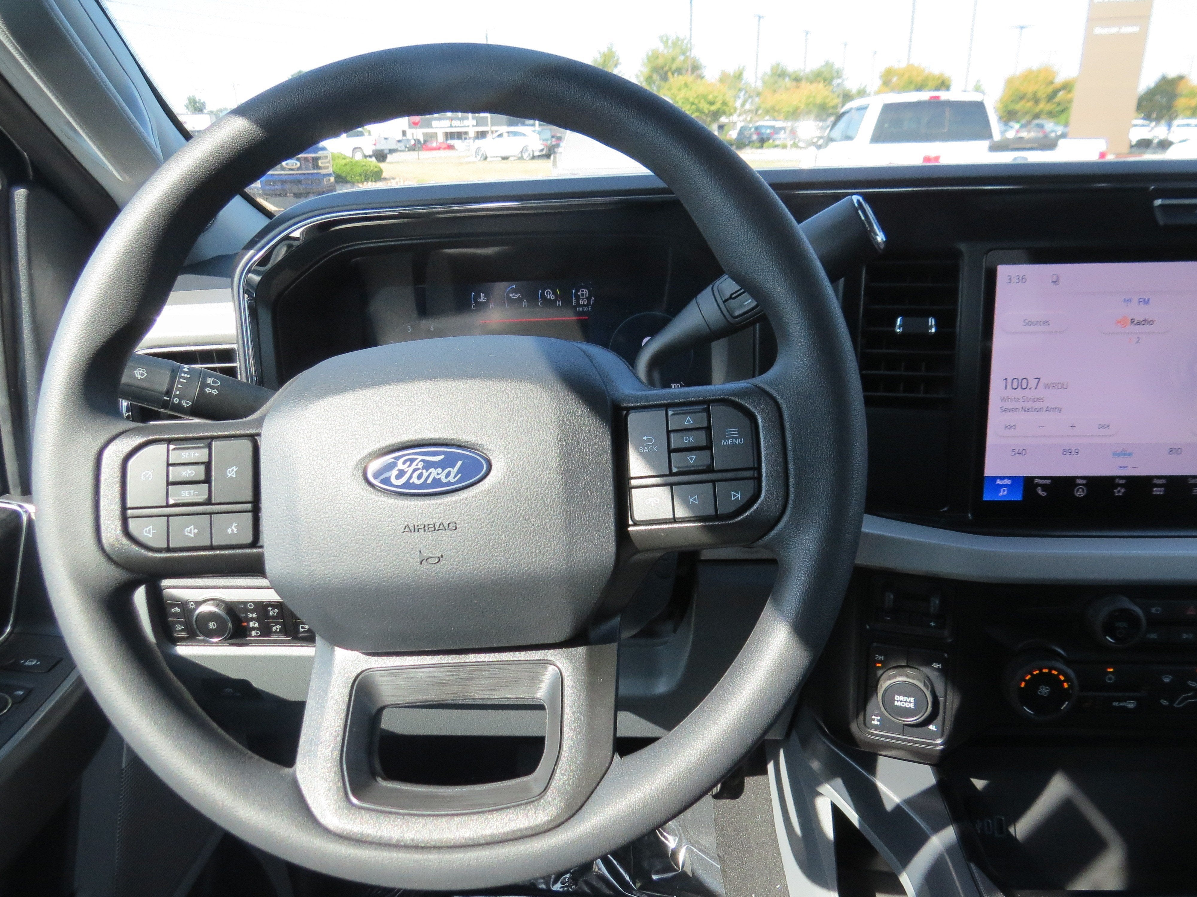 2027 Ford Super Duty F-250 SRW XLT
