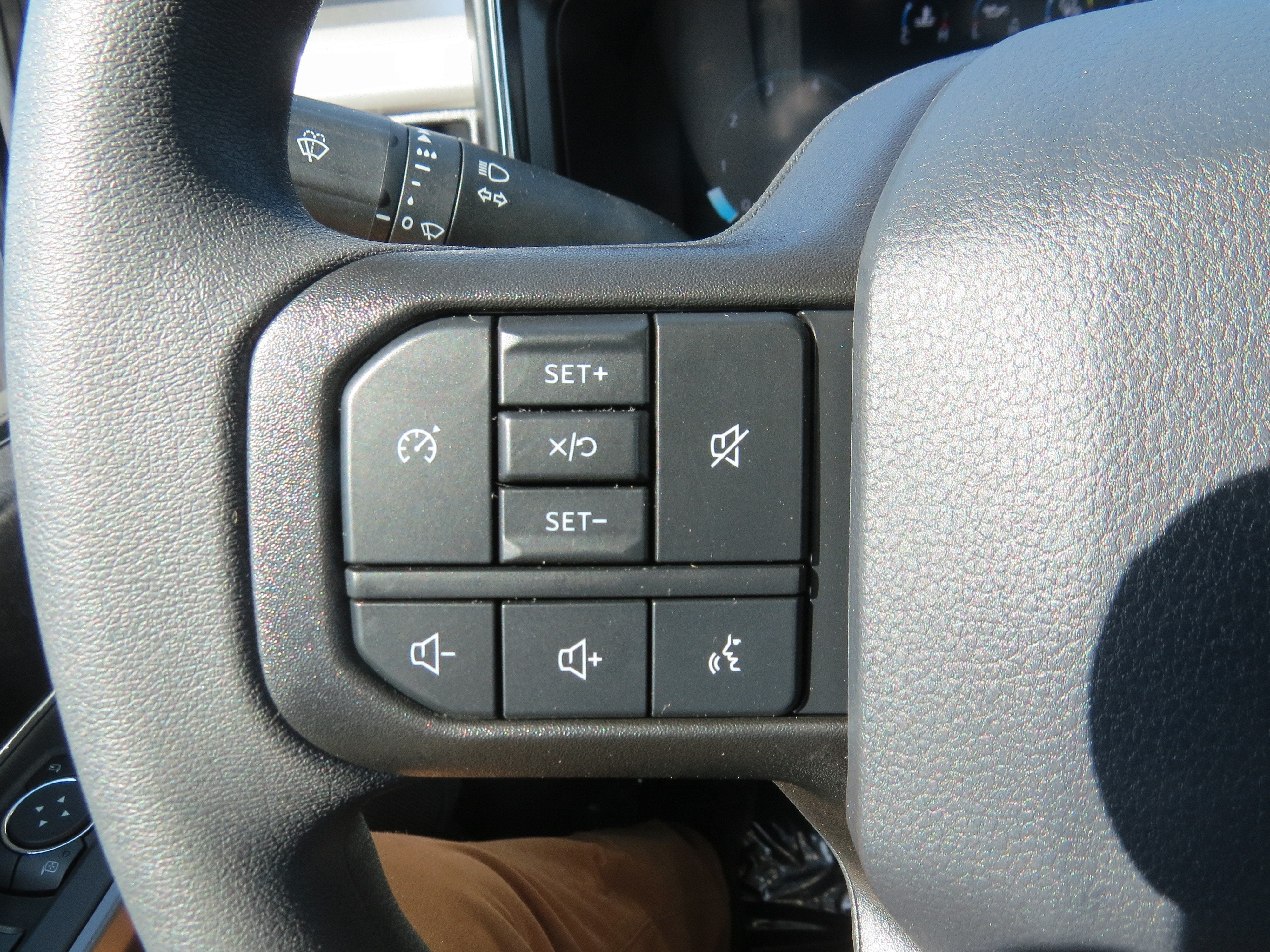 2027 Ford Super Duty F-250 SRW XLT