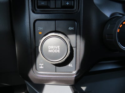 2027 Ford Super Duty F-250 SRW XLT