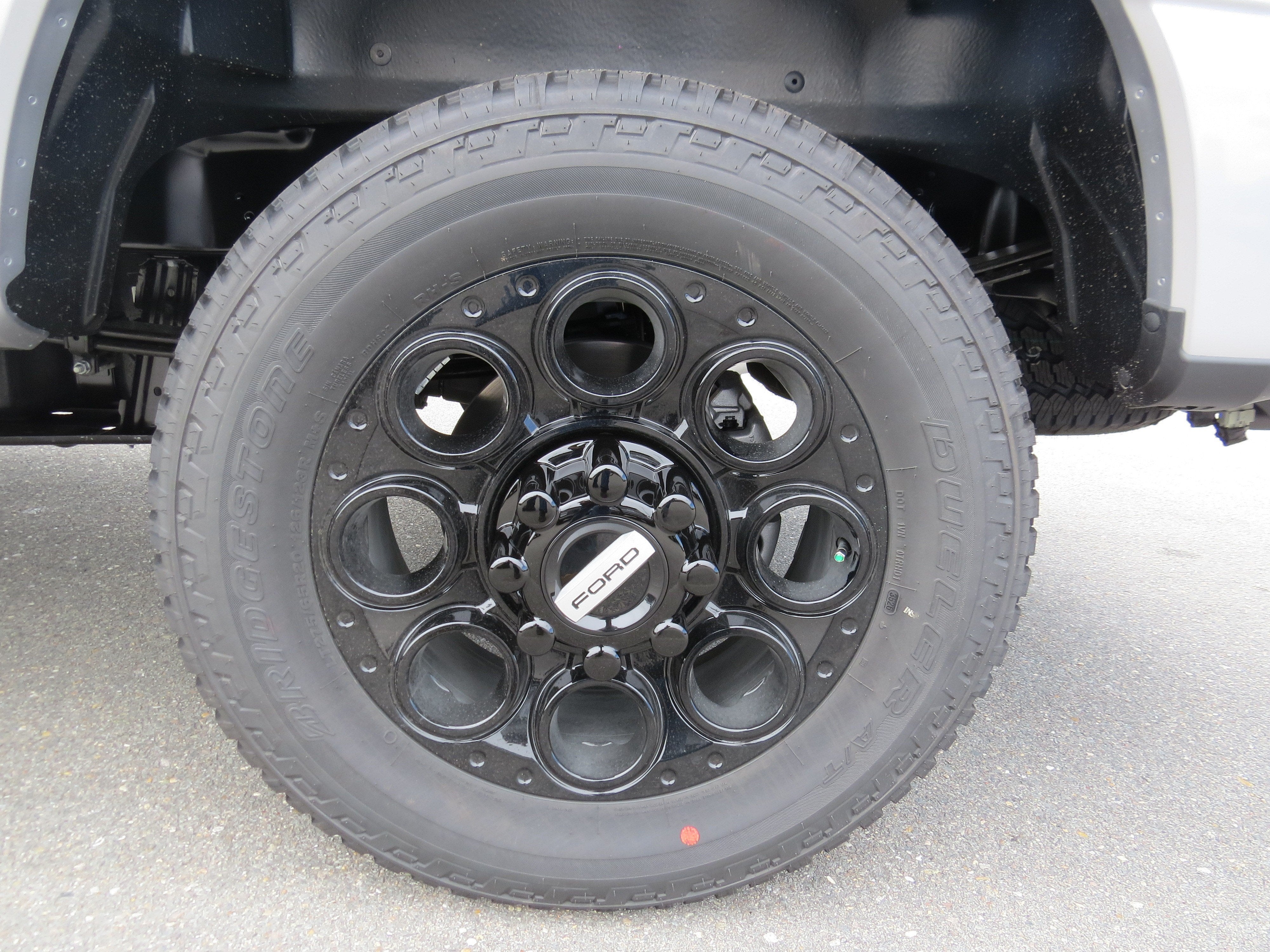 2027 Ford Super Duty F-250 SRW LARIAT